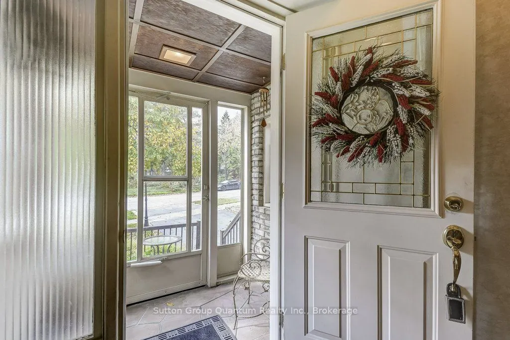 1249 Richards Crescent