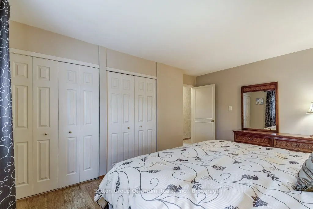 1249 Richards Crescent