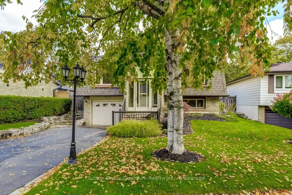 1249 Richards Crescent