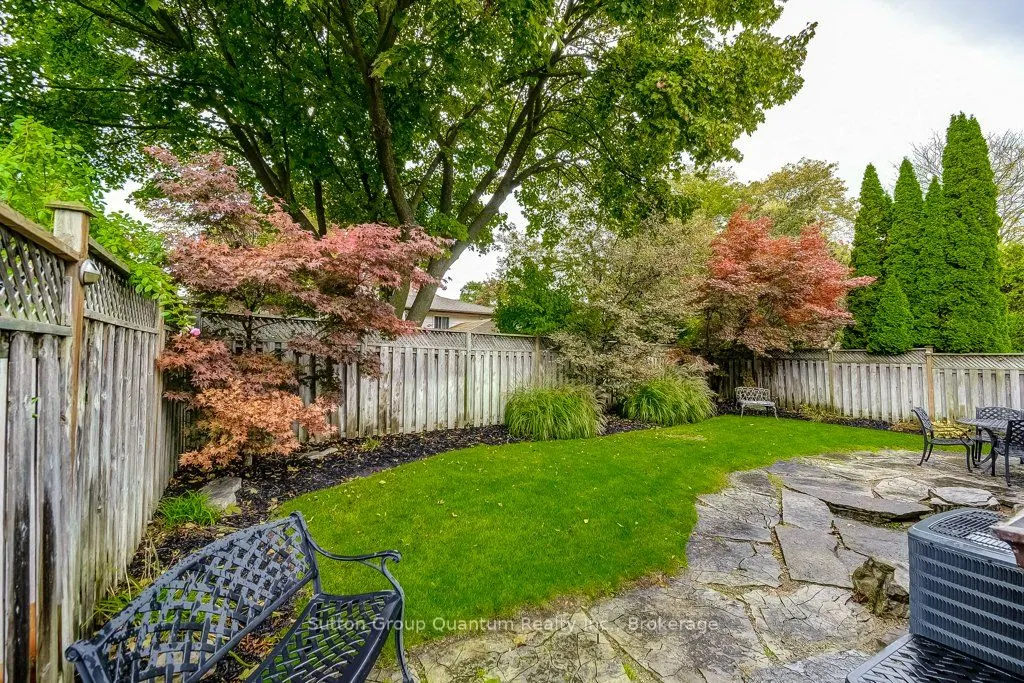 1249 Richards Crescent