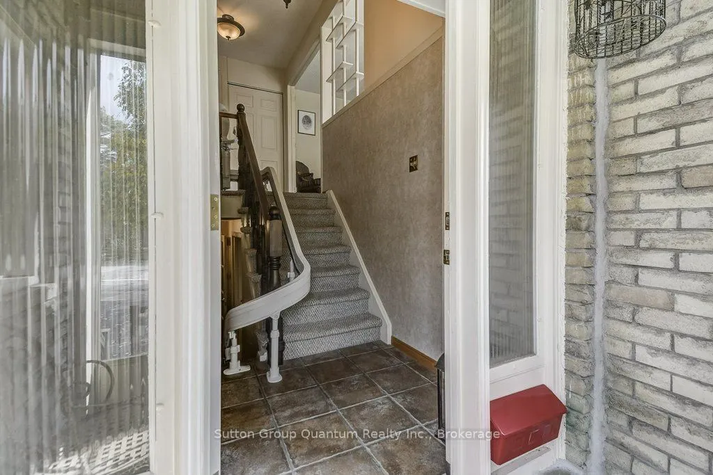 1249 Richards Crescent