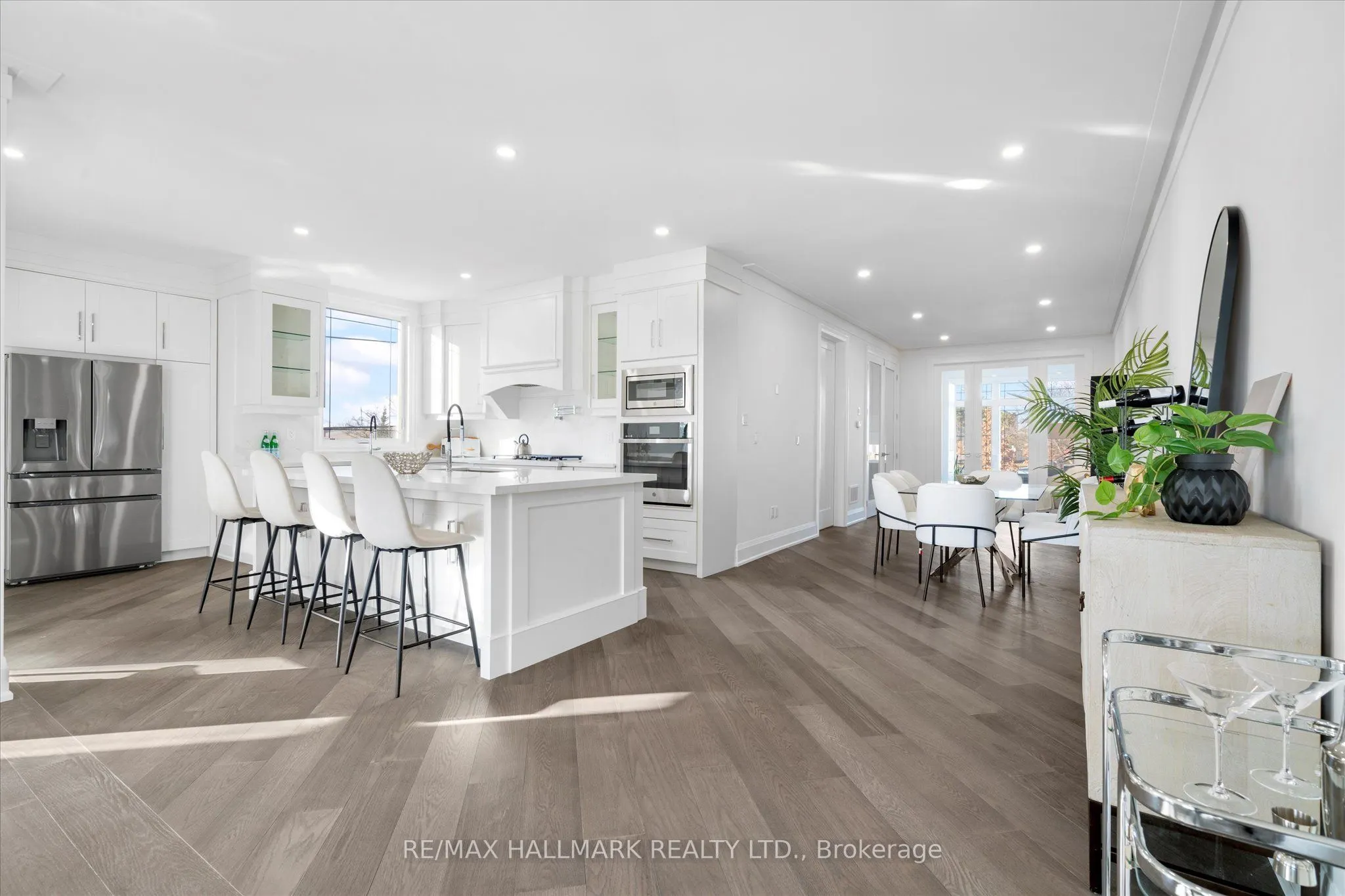 27 Antonio Court, #1B
