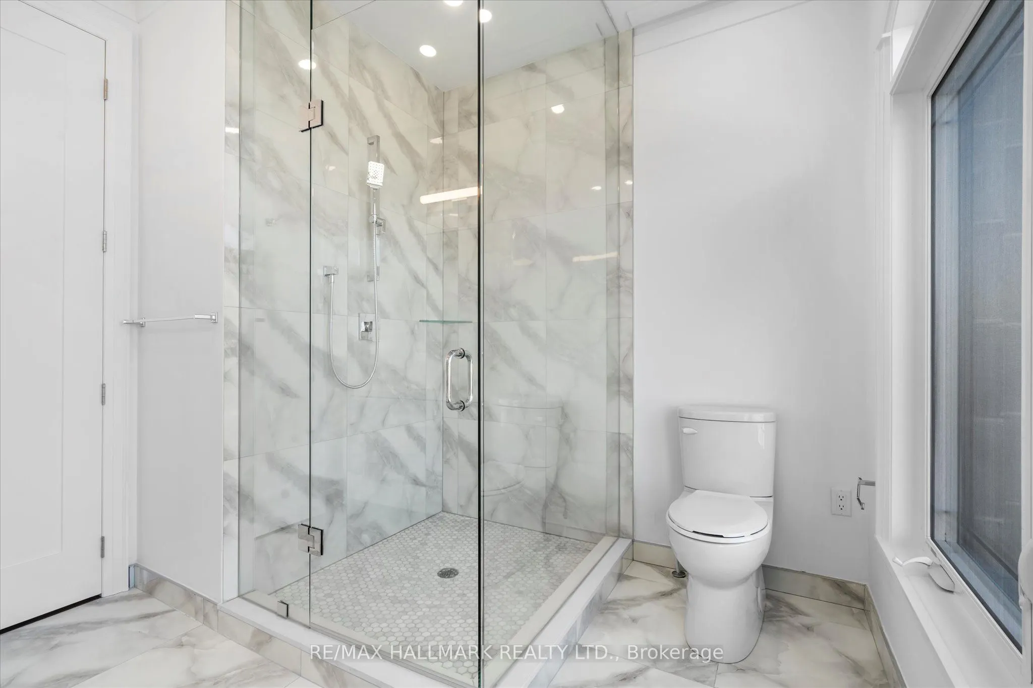 27 Antonio Court, #1B
