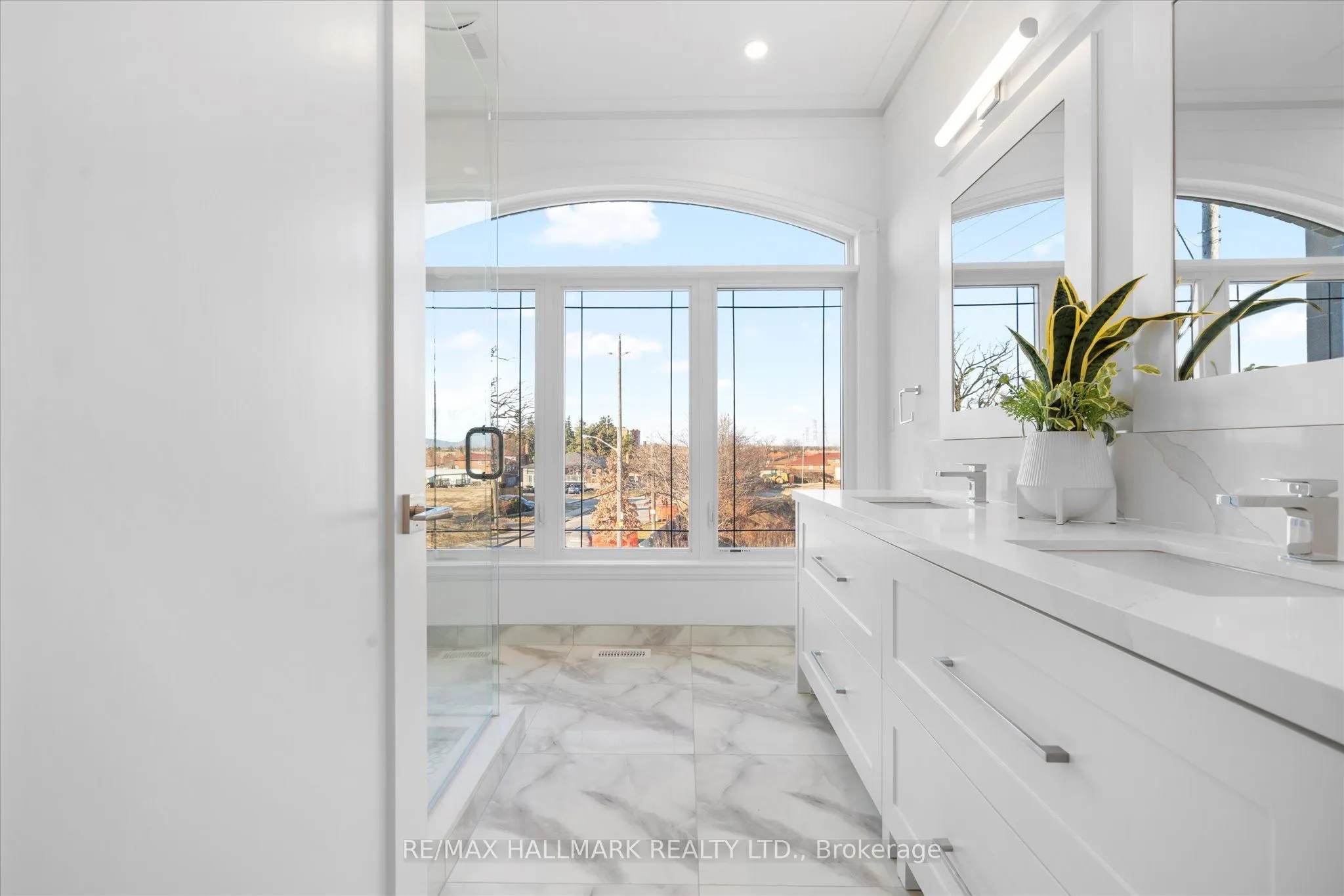 27 Antonio Court, #1B