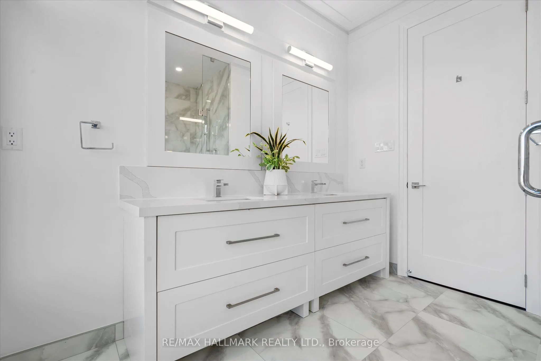 27 Antonio Court, #1B