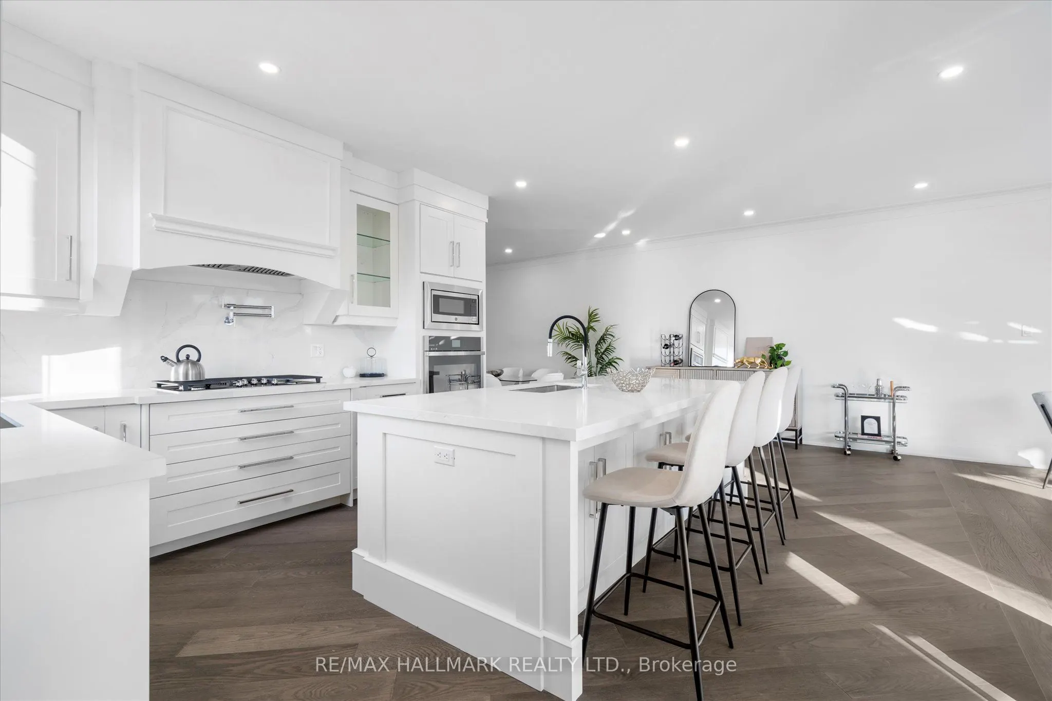 27 Antonio Court, #1B