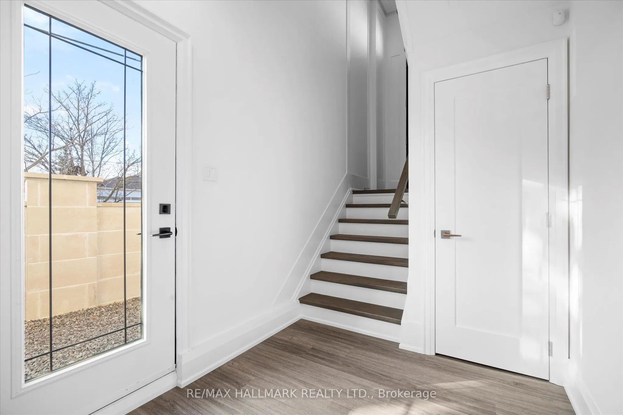 27 Antonio Court, #1B