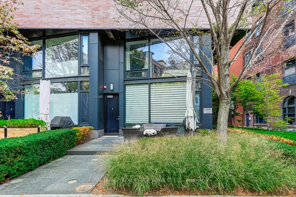 383 Sorauren Avenue, #373