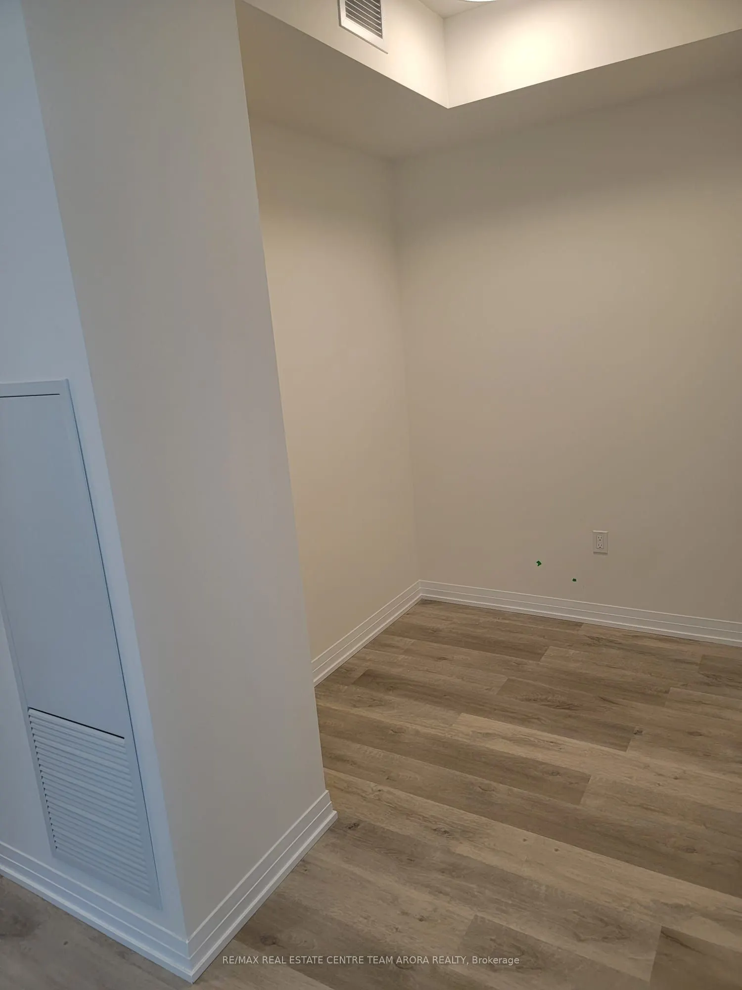 15 Watergarden Drive, #1307