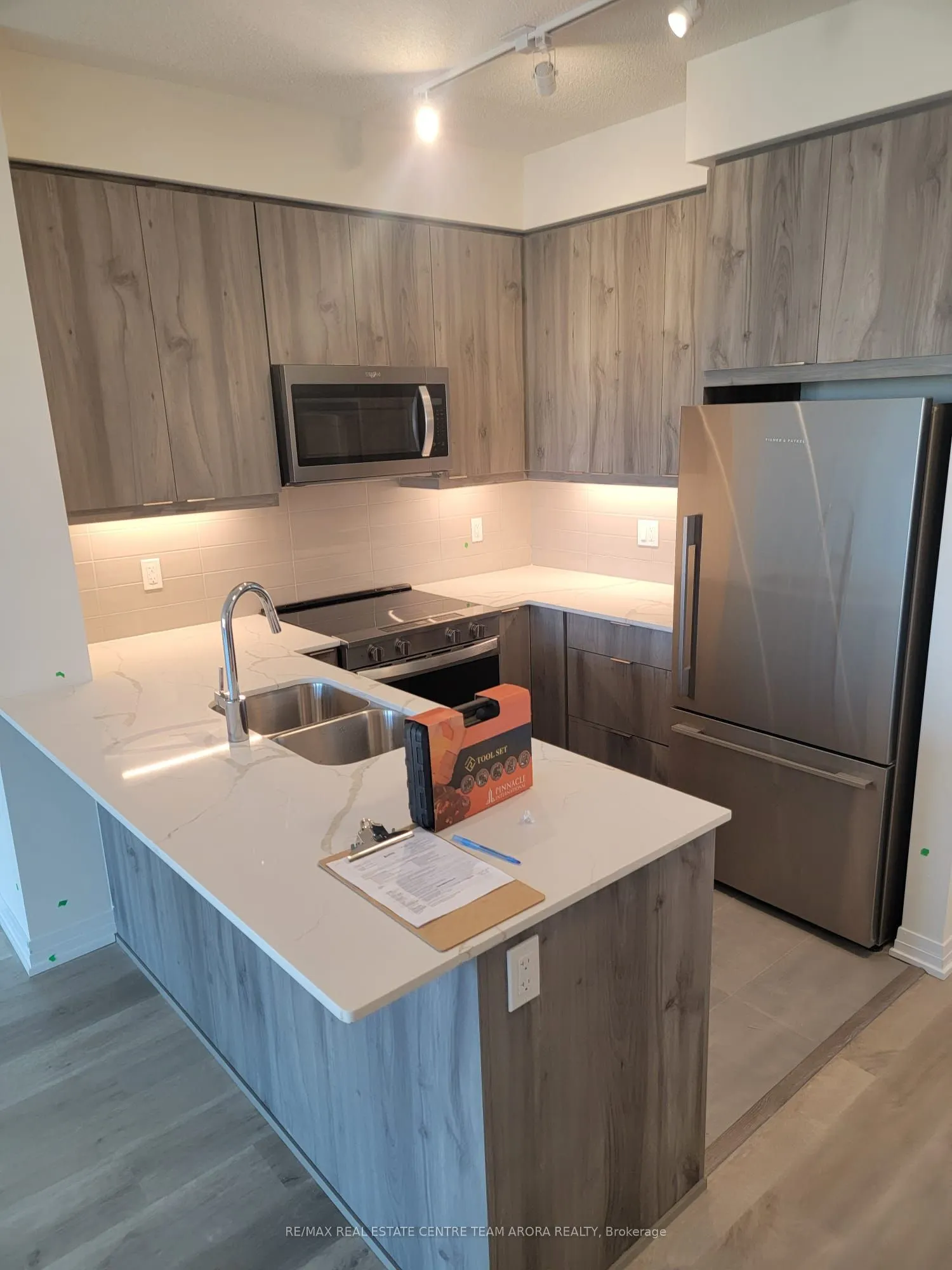 15 Watergarden Drive, #1307