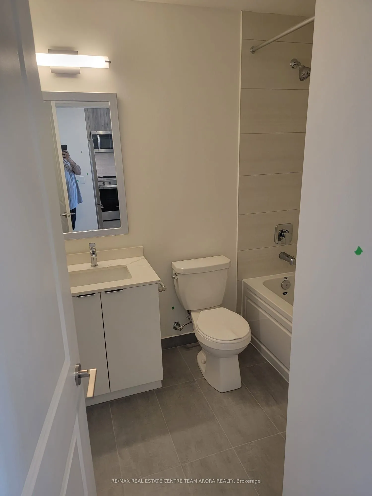 15 Watergarden Drive, #1307