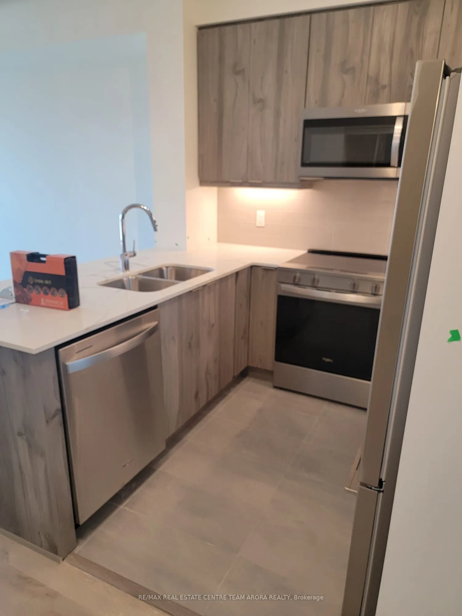 15 Watergarden Drive, #1307