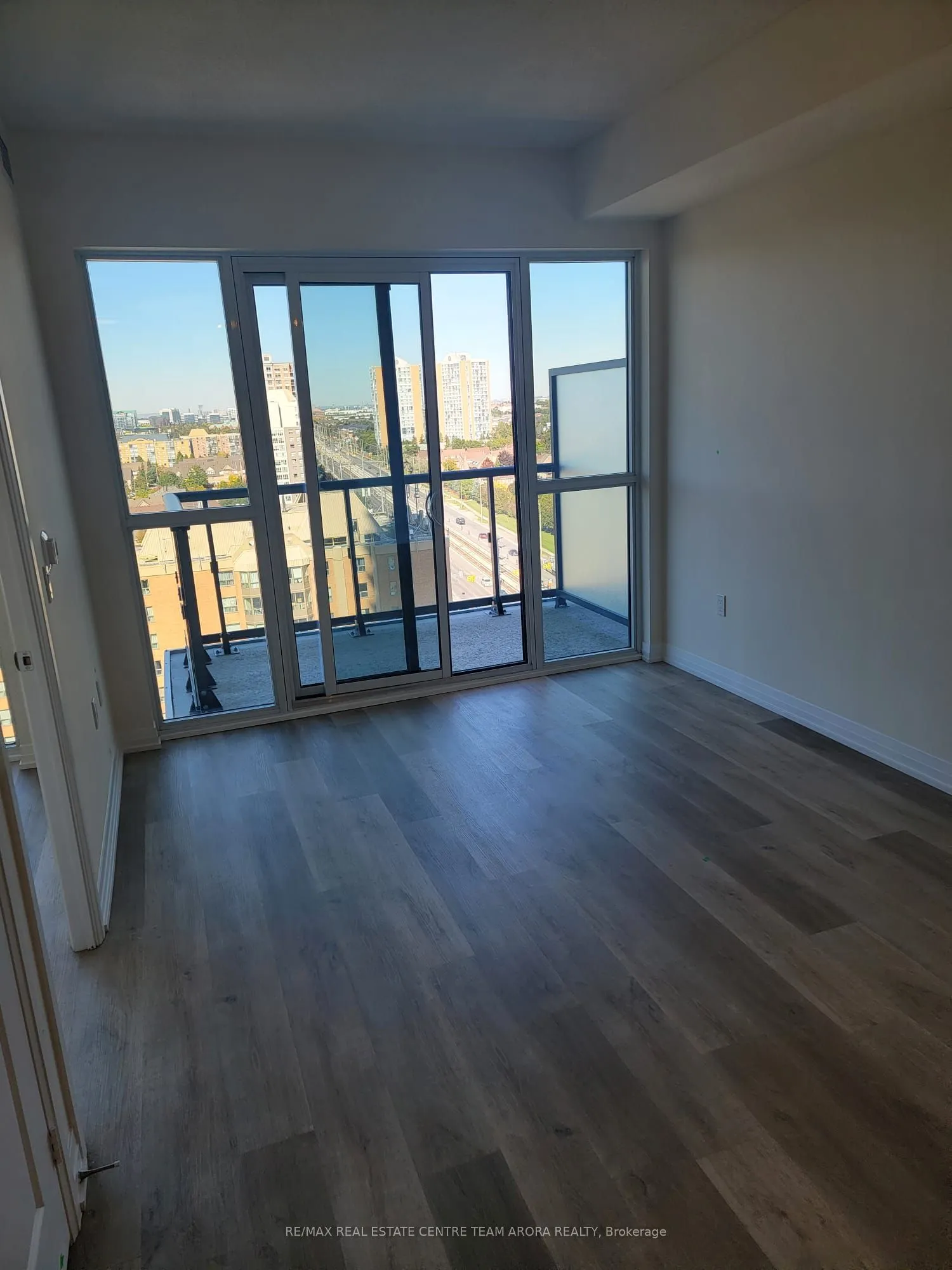 15 Watergarden Drive, #1307