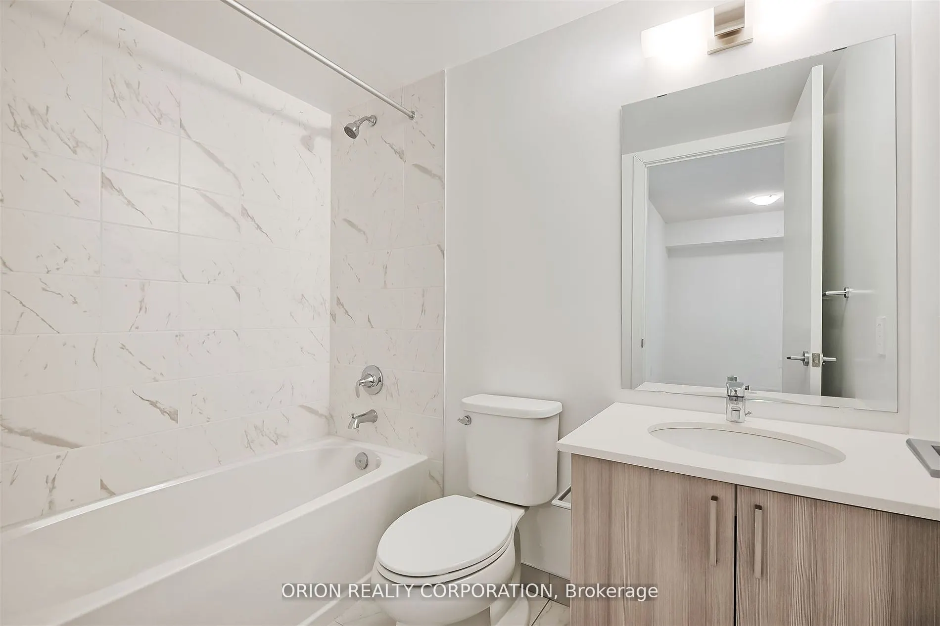 556 Marlee Avenue, #517