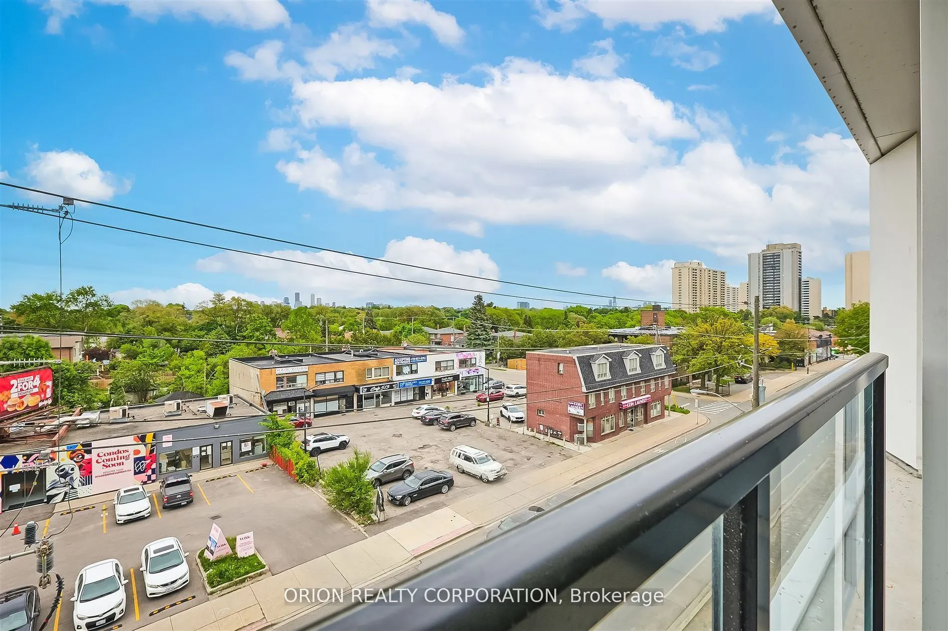 556 Marlee Avenue, #517