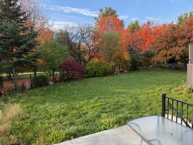 12 Cobblestone Court