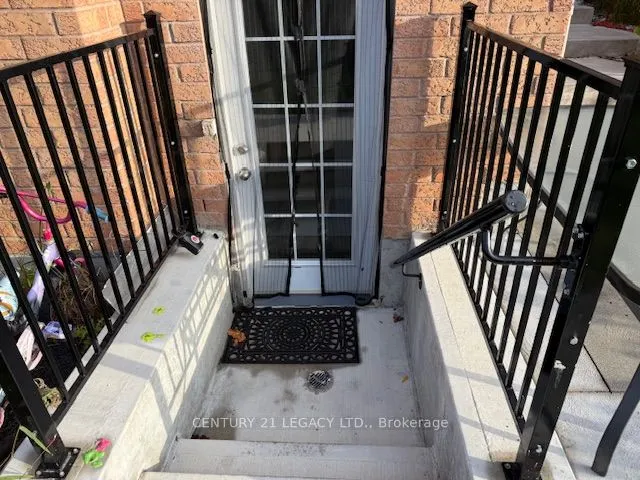12 Cobblestone Court