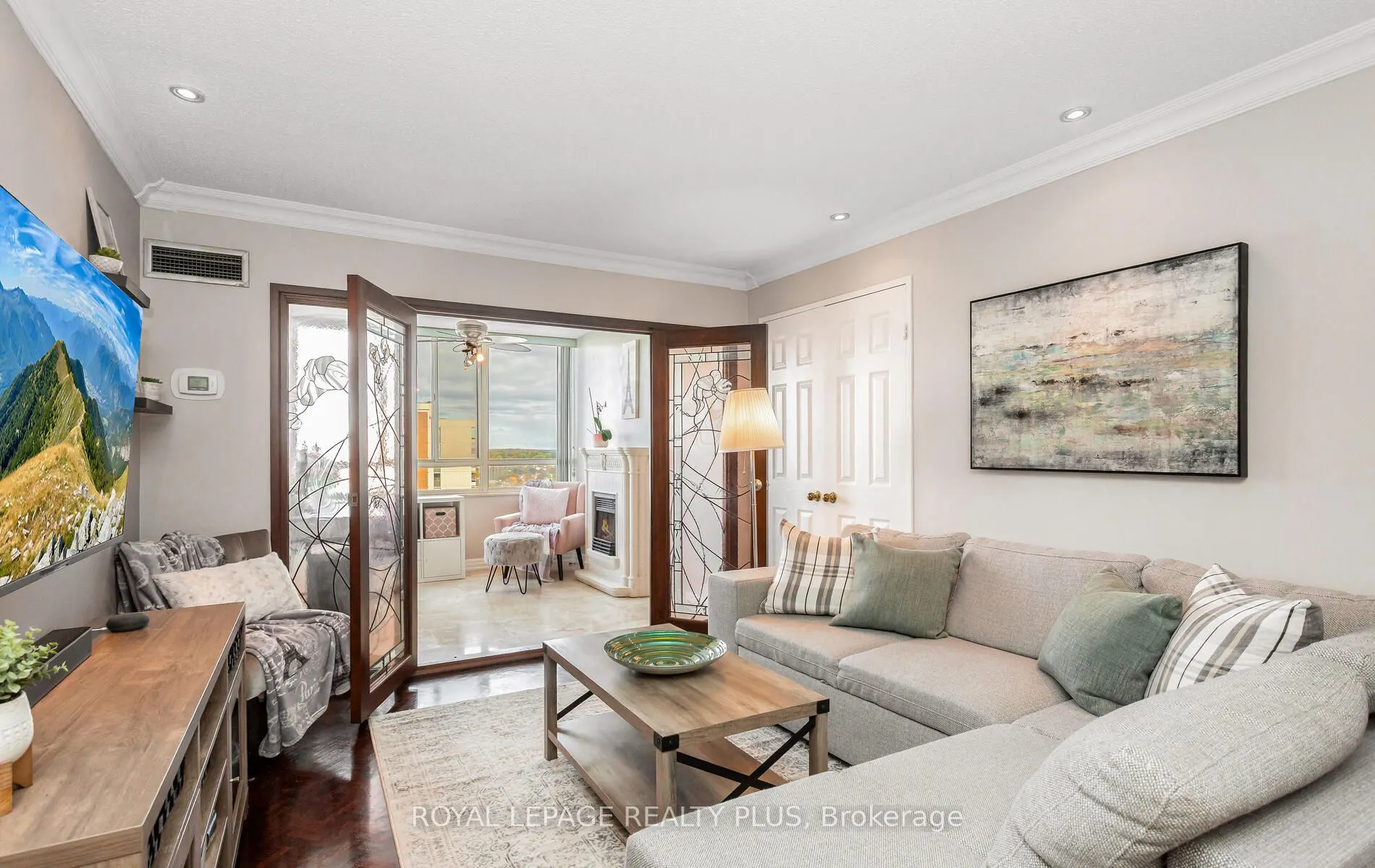5 Lisa Street, #PH8