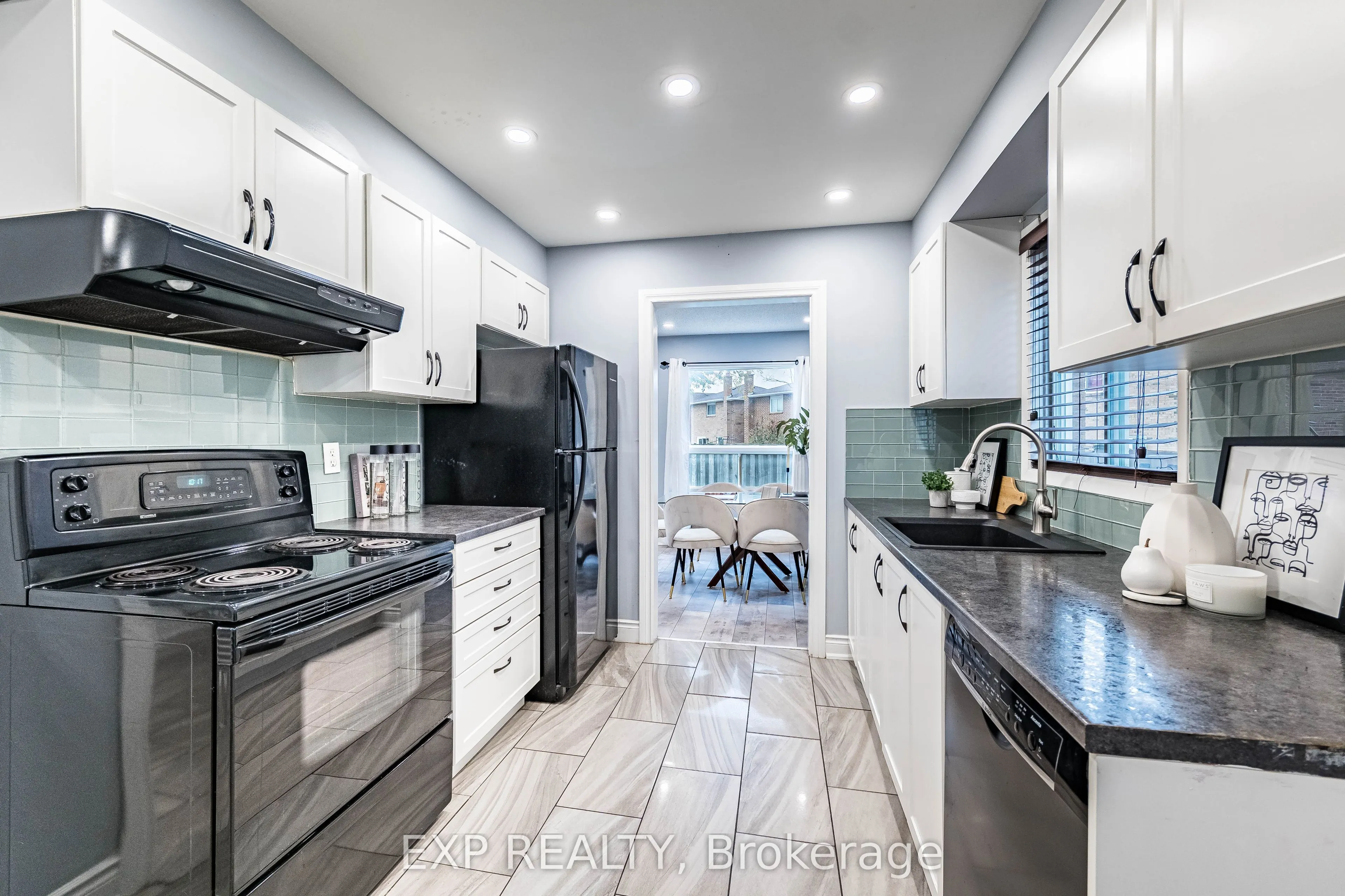 83 Wildercroft Avenue