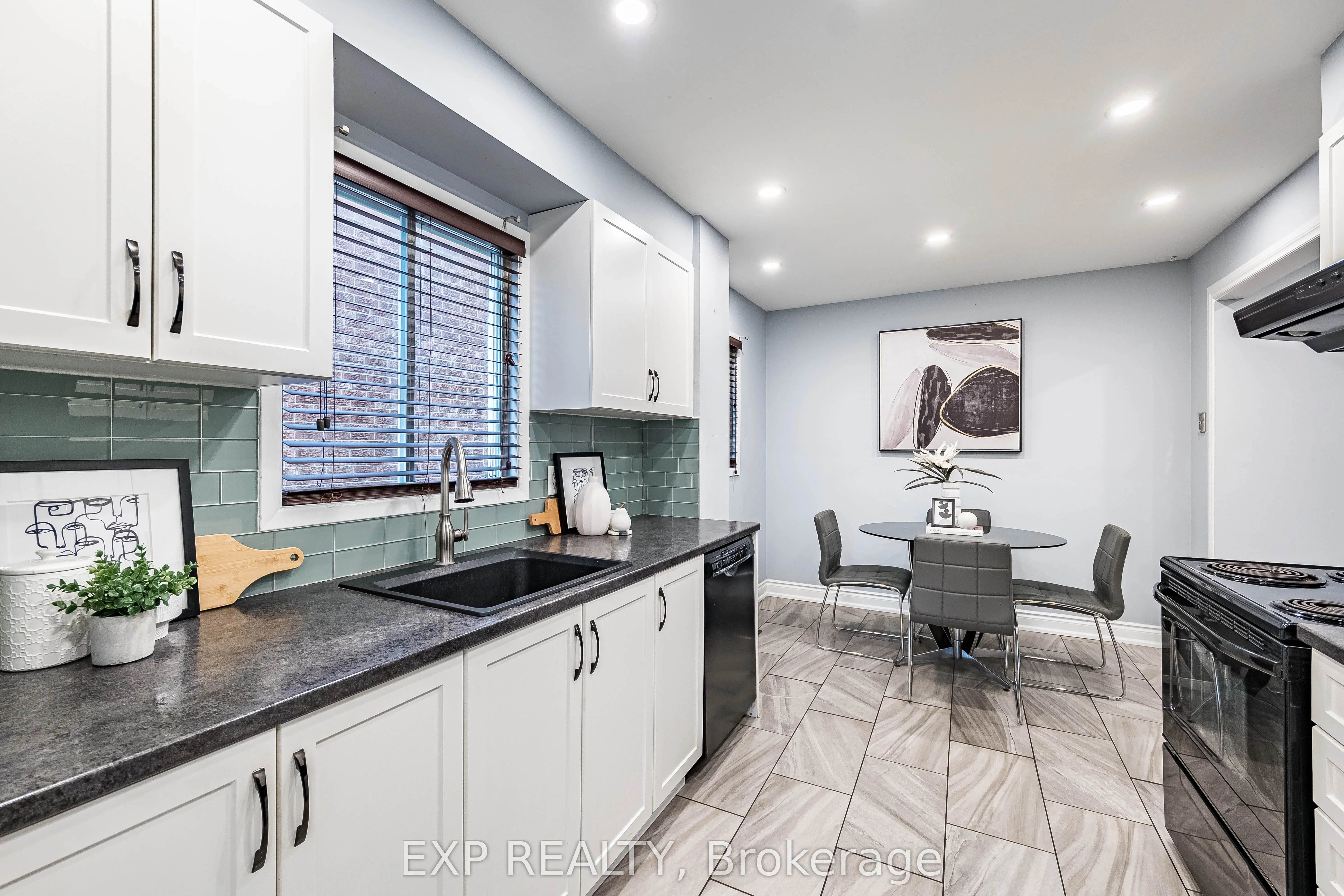 83 Wildercroft Avenue