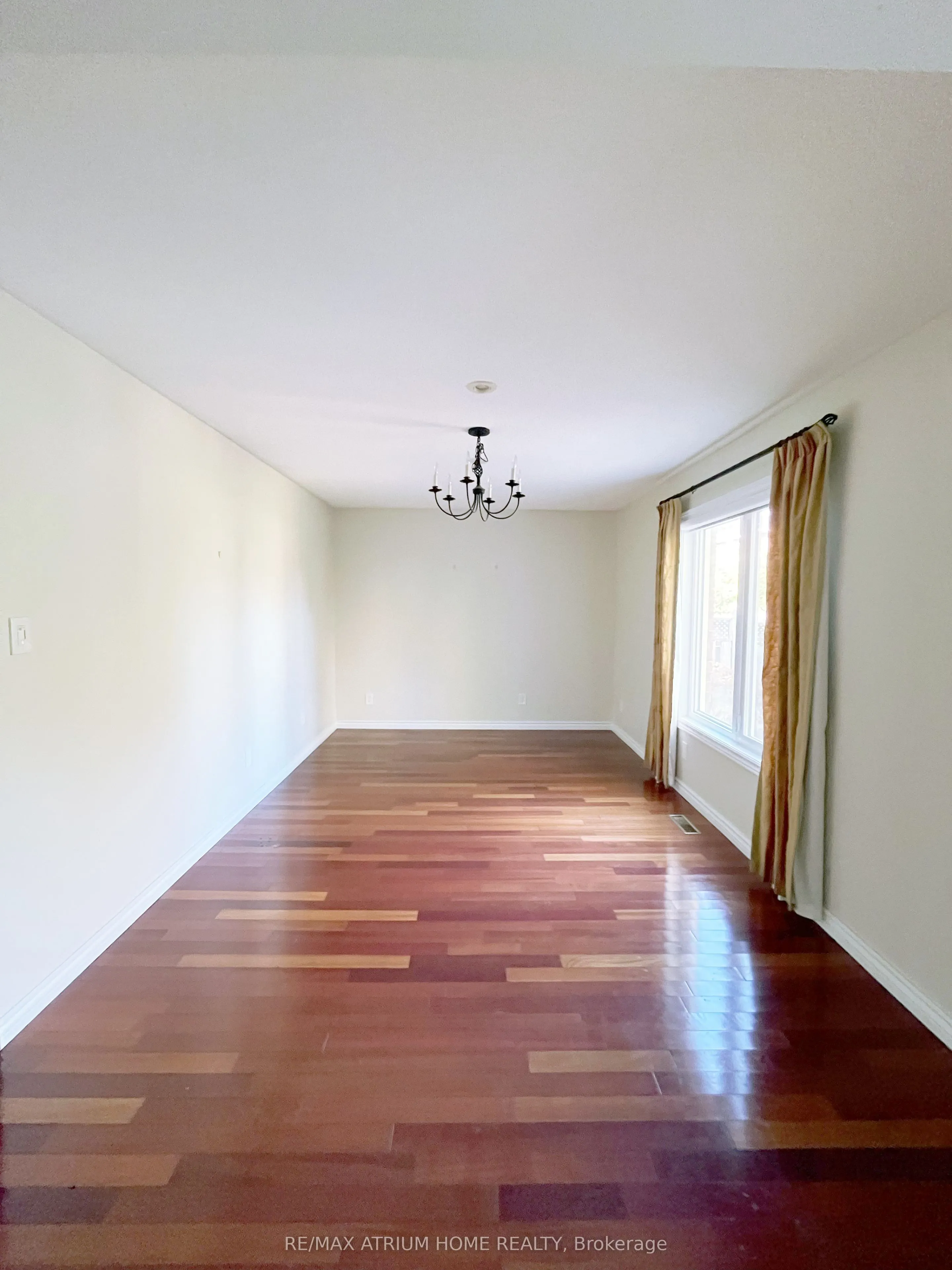 1554 Parish Lane