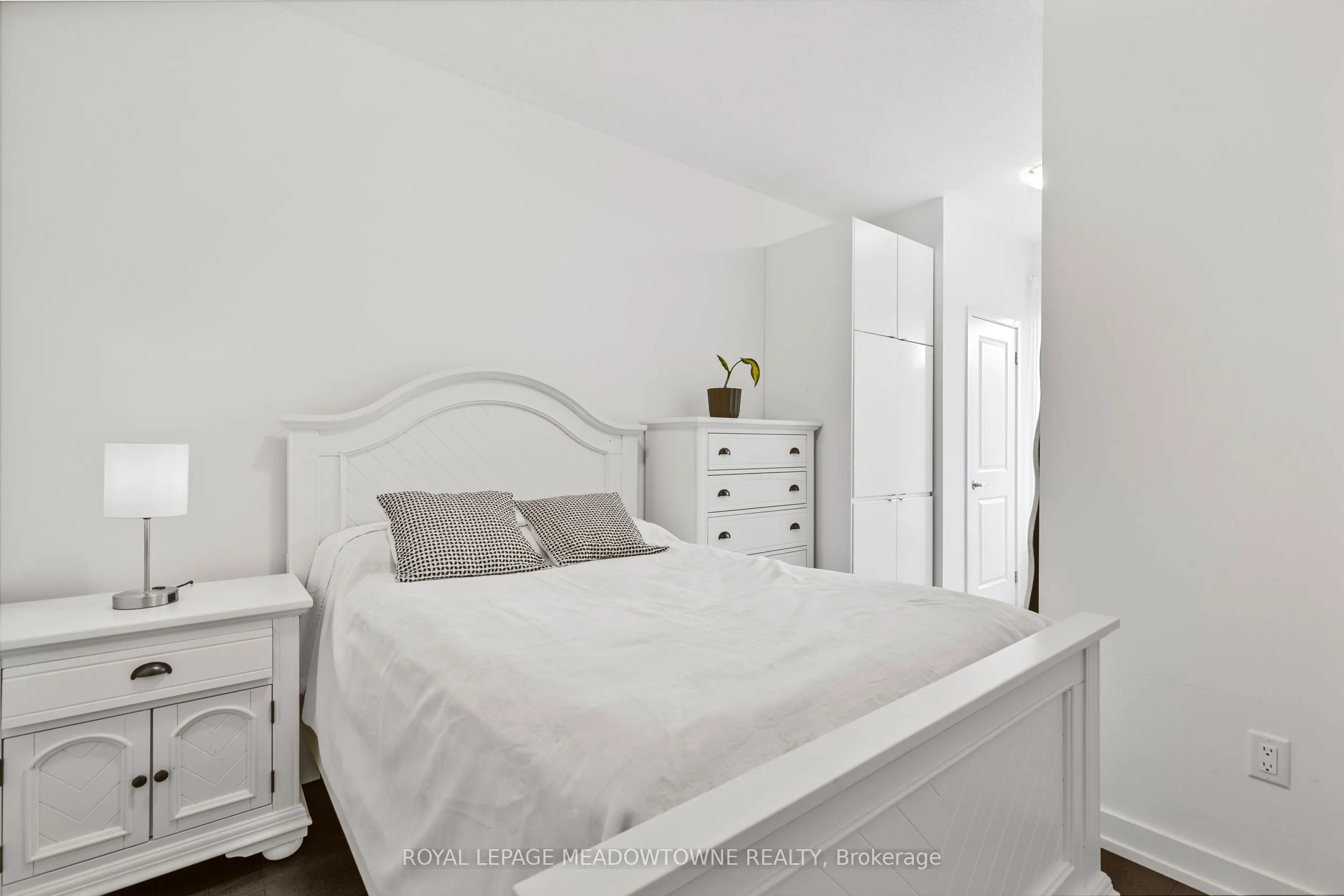 198 Squire Crescent