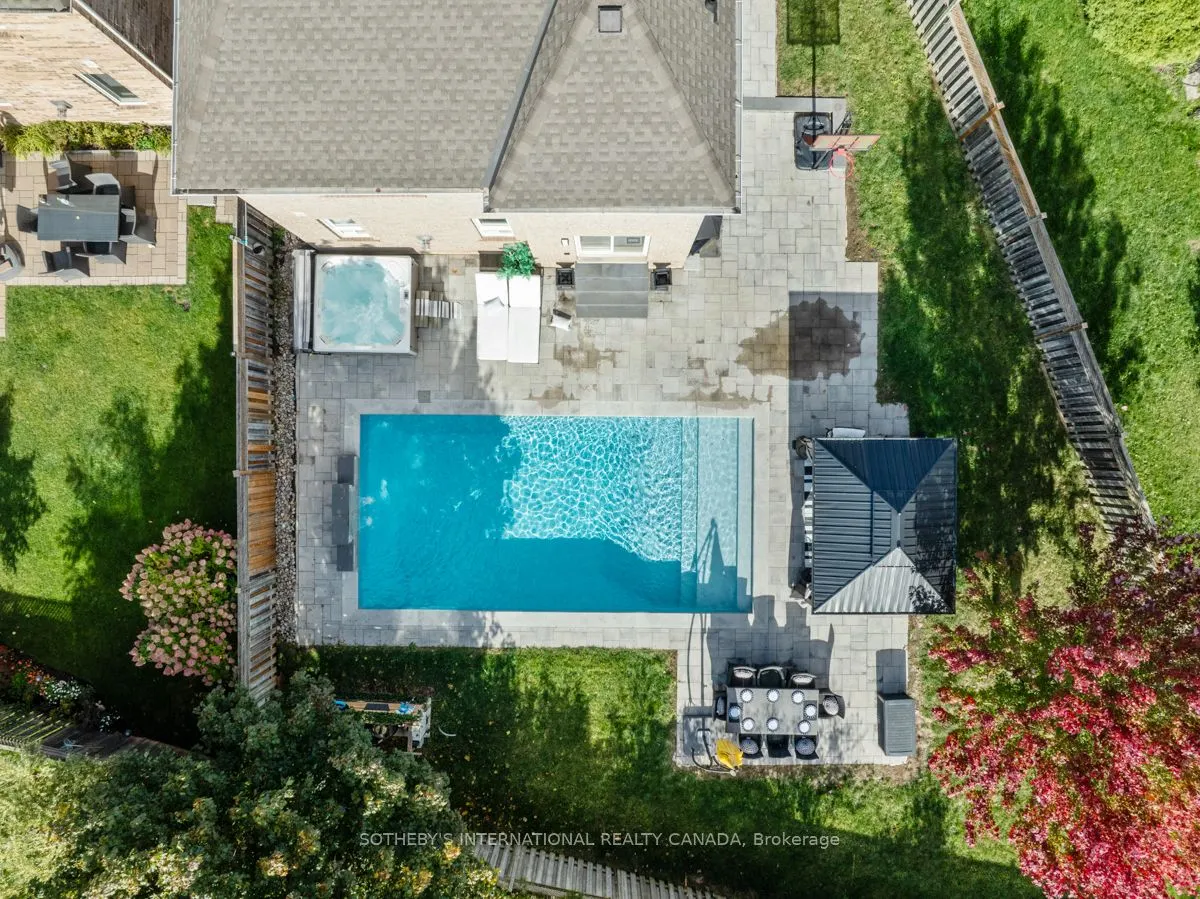2182 Meadowglen Drive