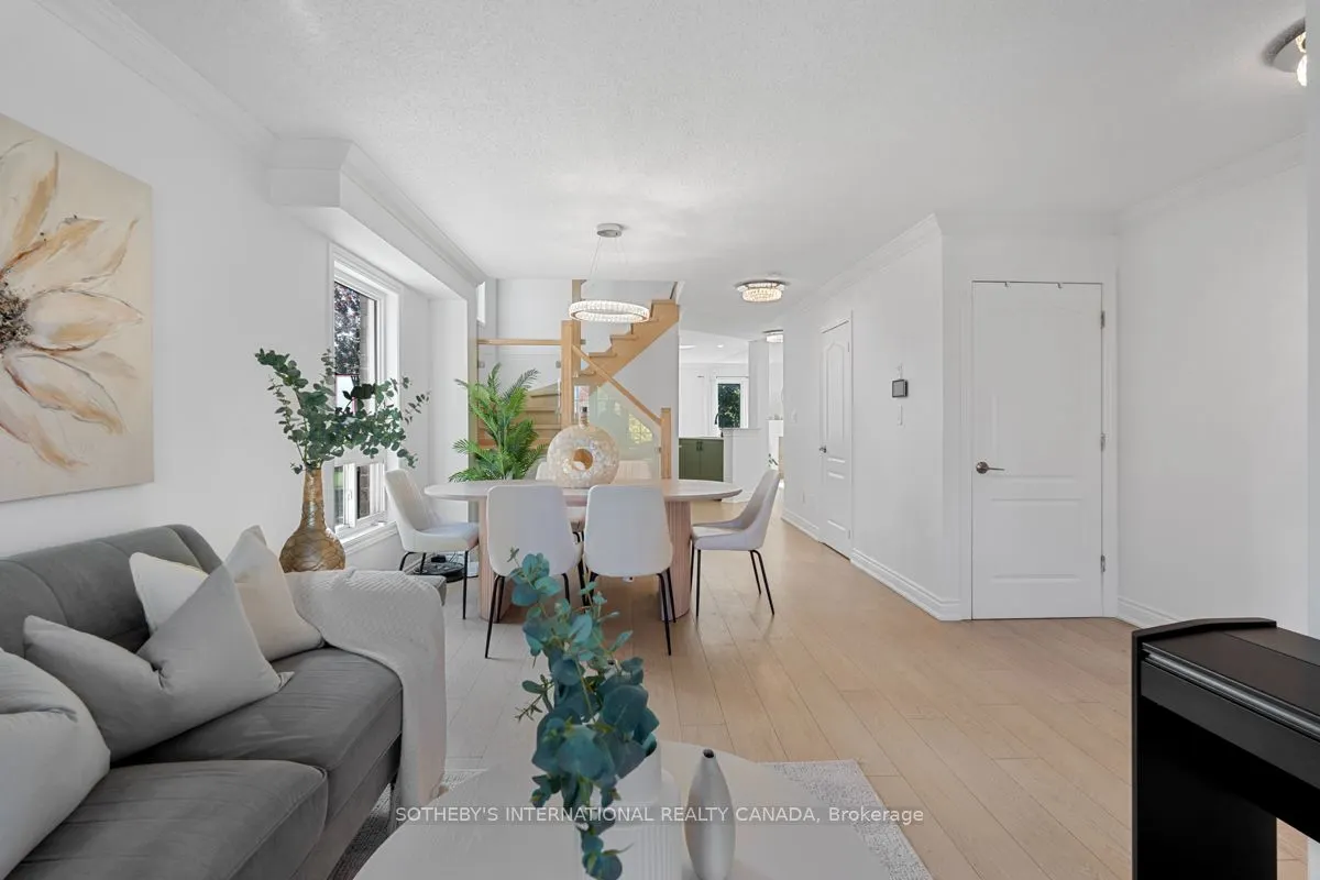 2182 Meadowglen Drive