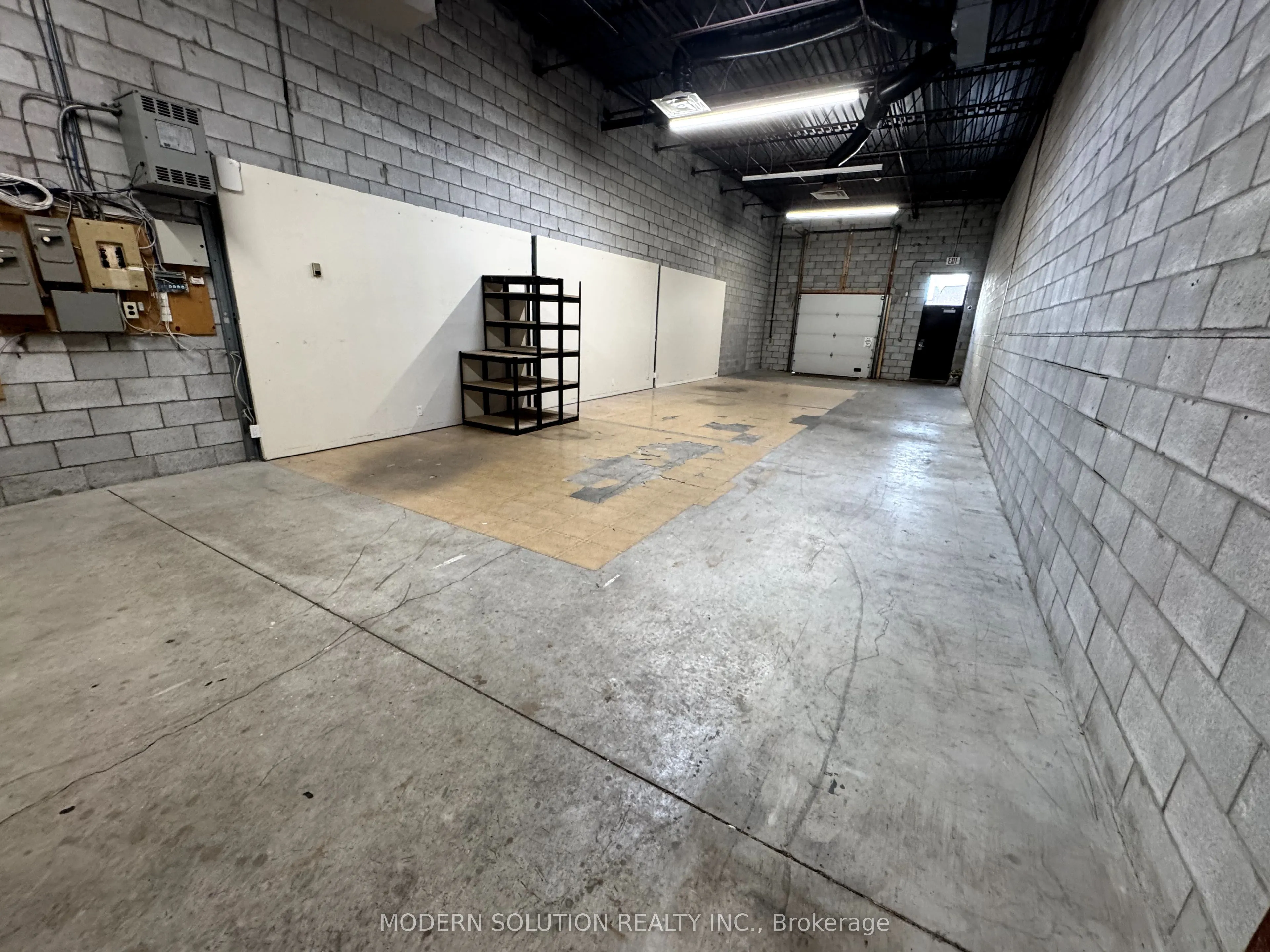 405 Industrial Drive, #20