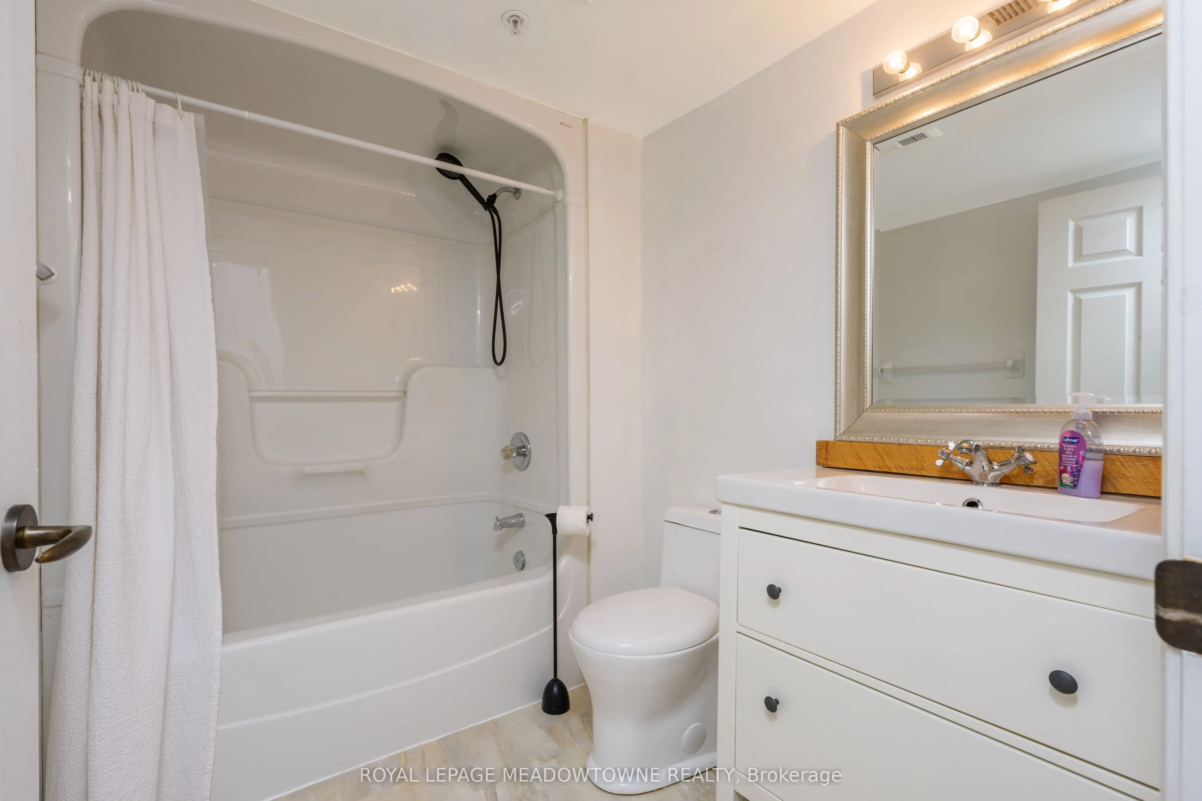 4025 Kilmer Drive, #108