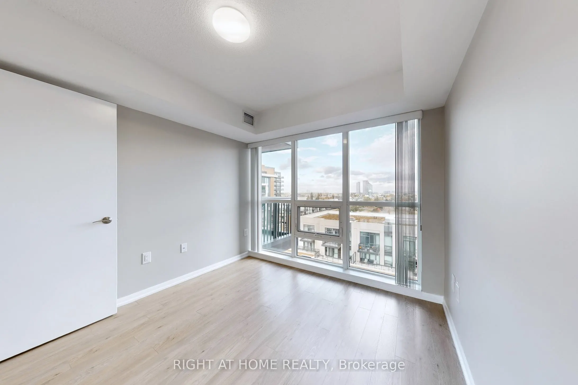 800 Lawrence Avenue W, #1122