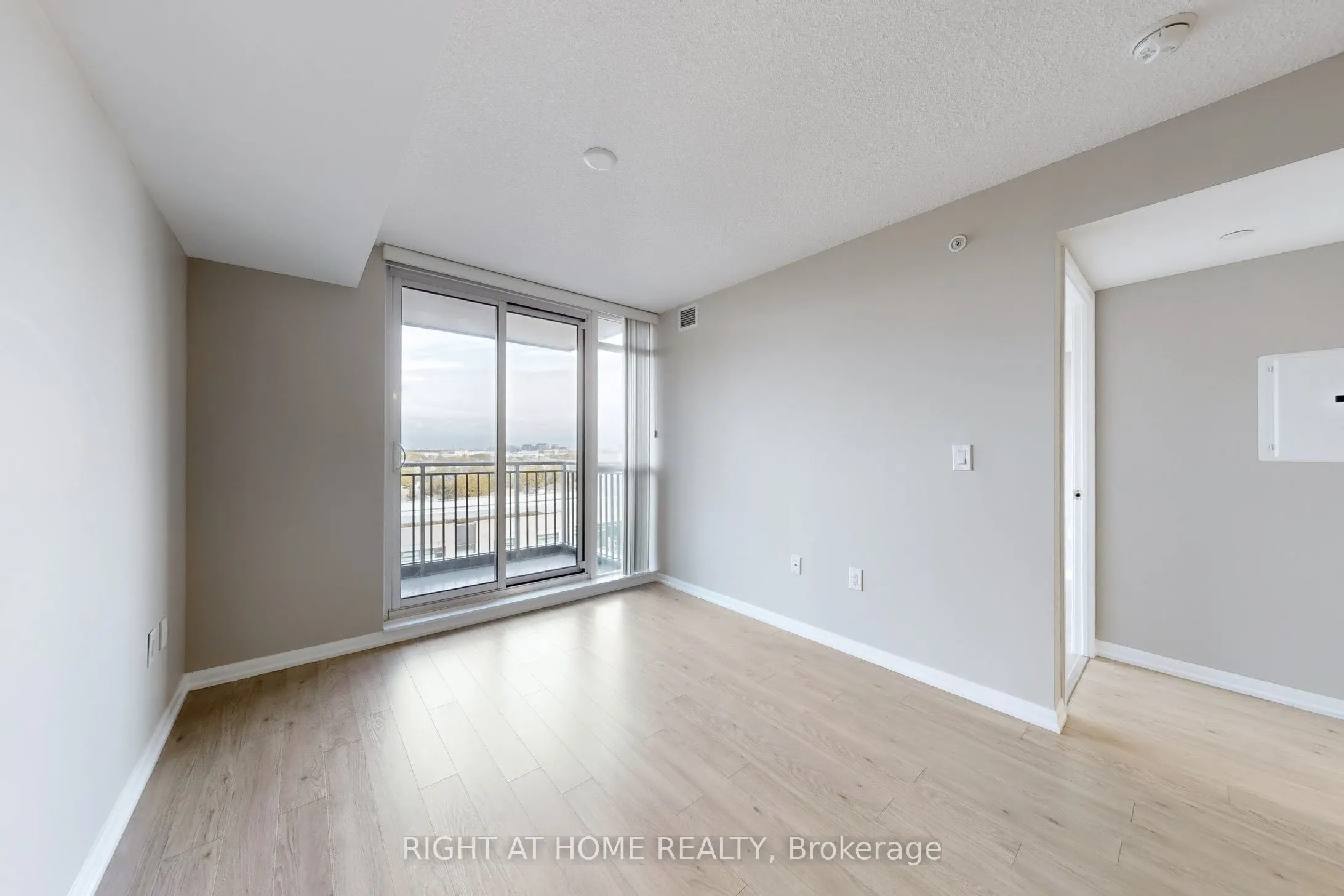 800 Lawrence Avenue W, #1122