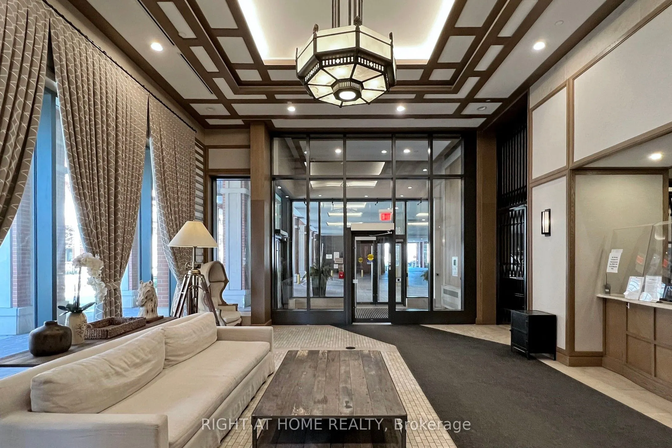 800 Lawrence Avenue W, #1122