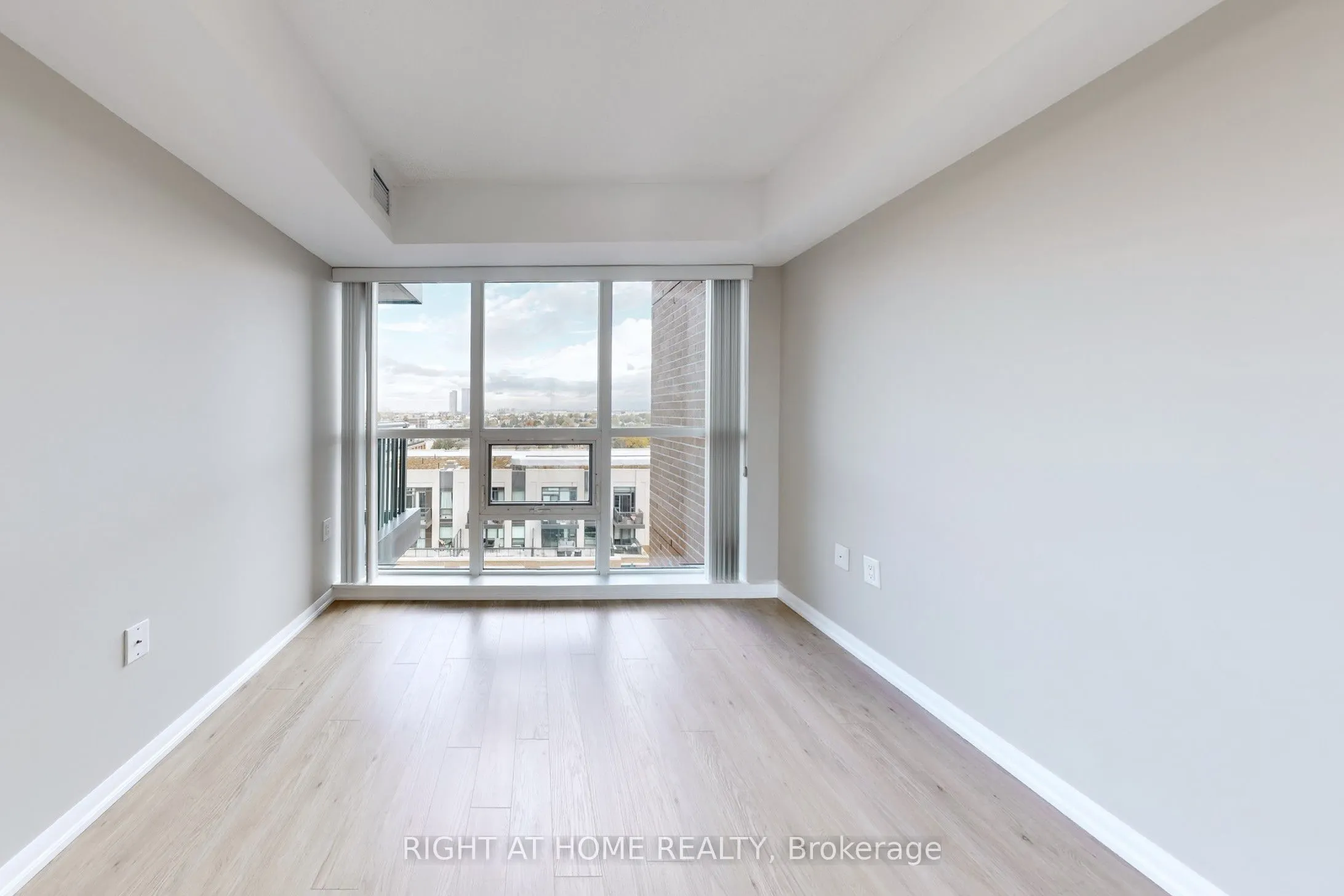 800 Lawrence Avenue W, #1122