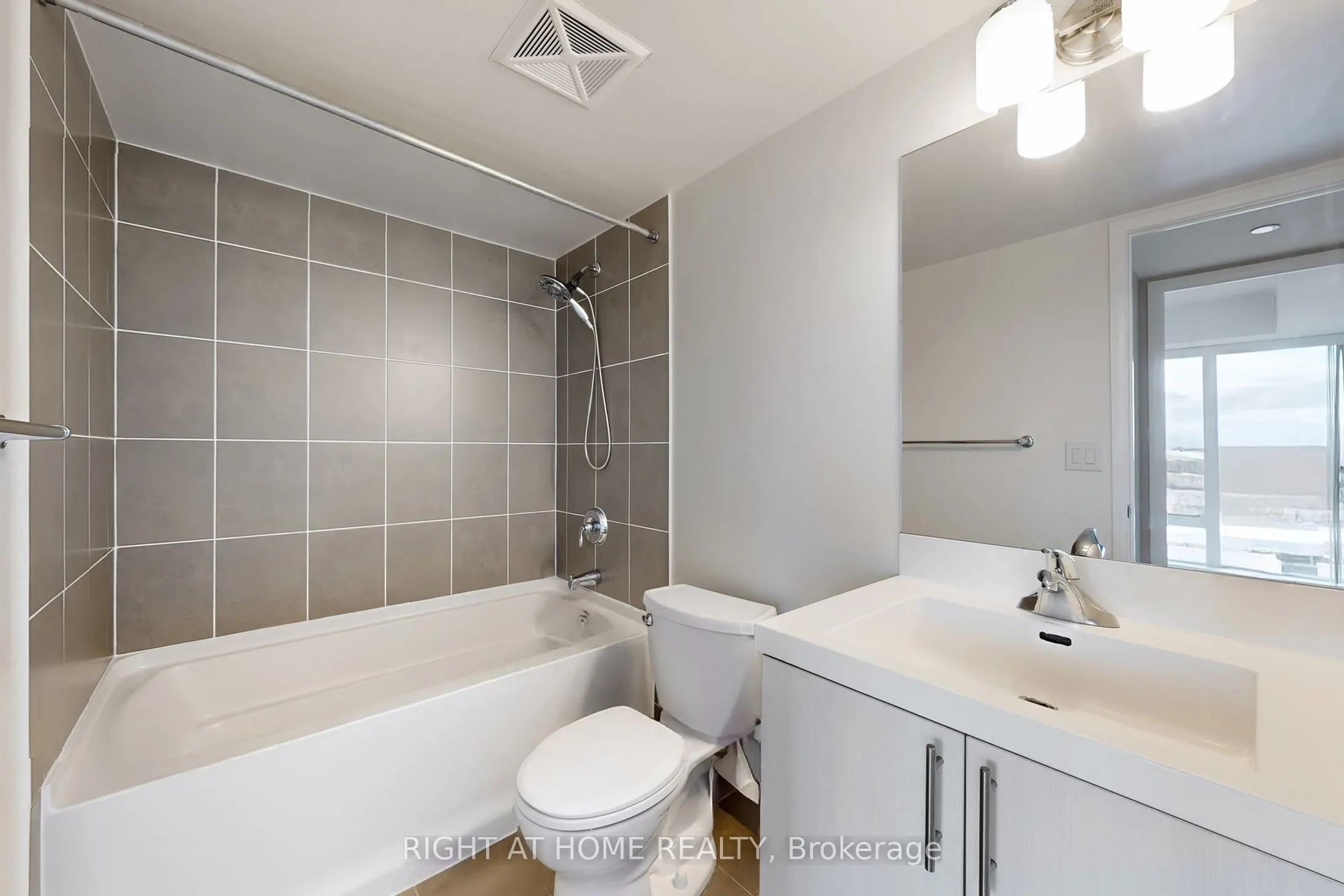 800 Lawrence Avenue W, #1122