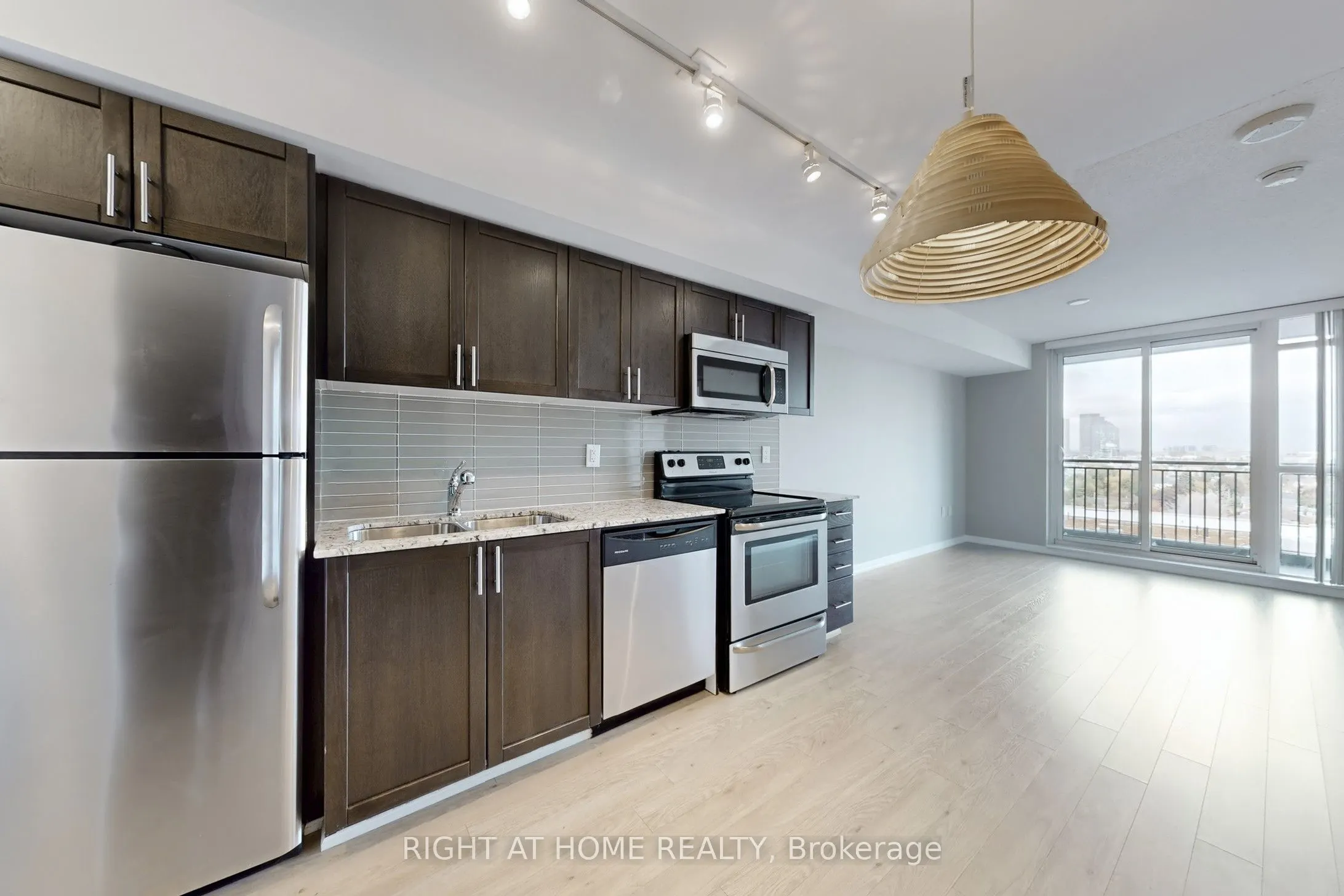 800 Lawrence Avenue W, #1122
