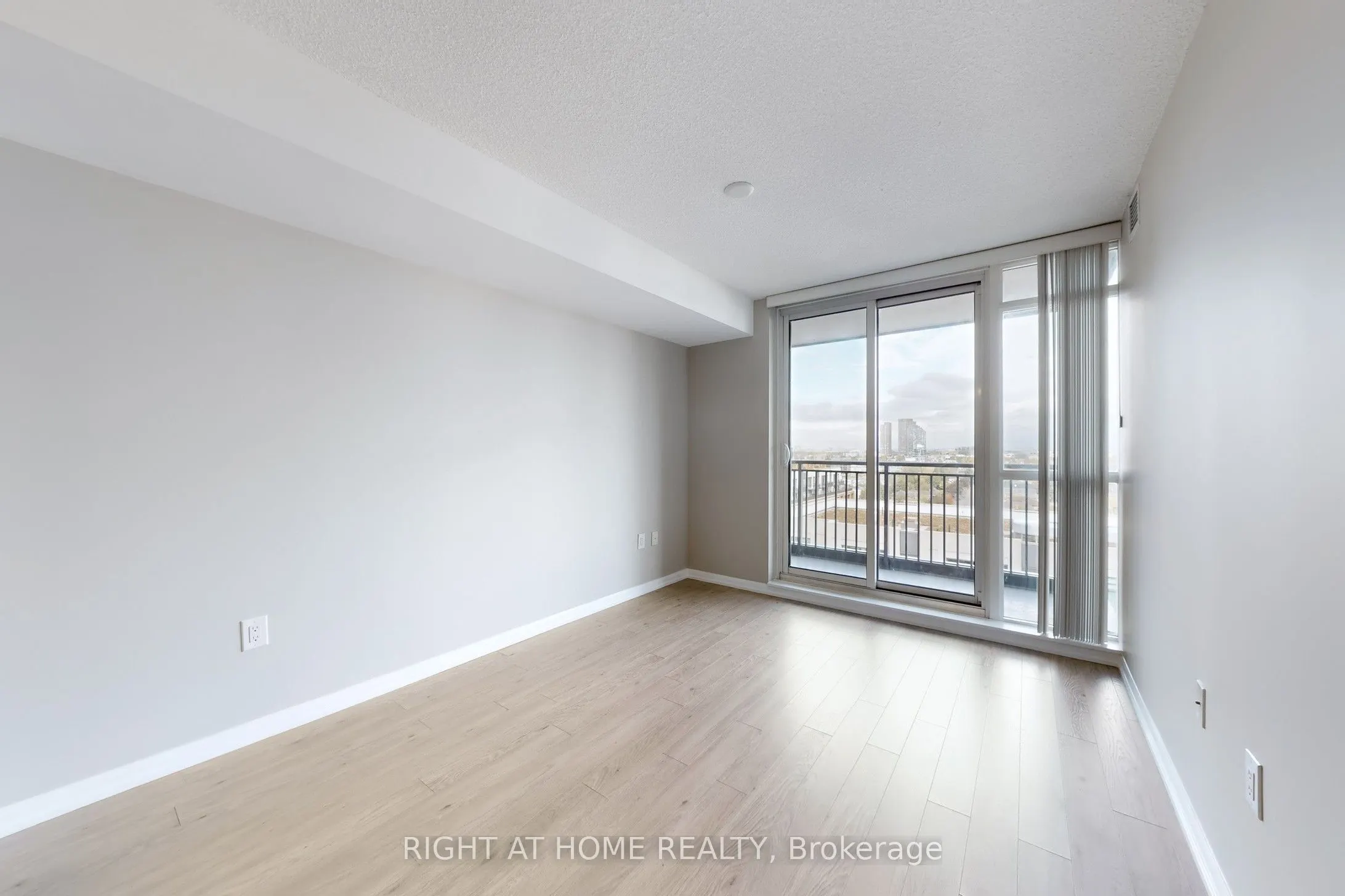 800 Lawrence Avenue W, #1122