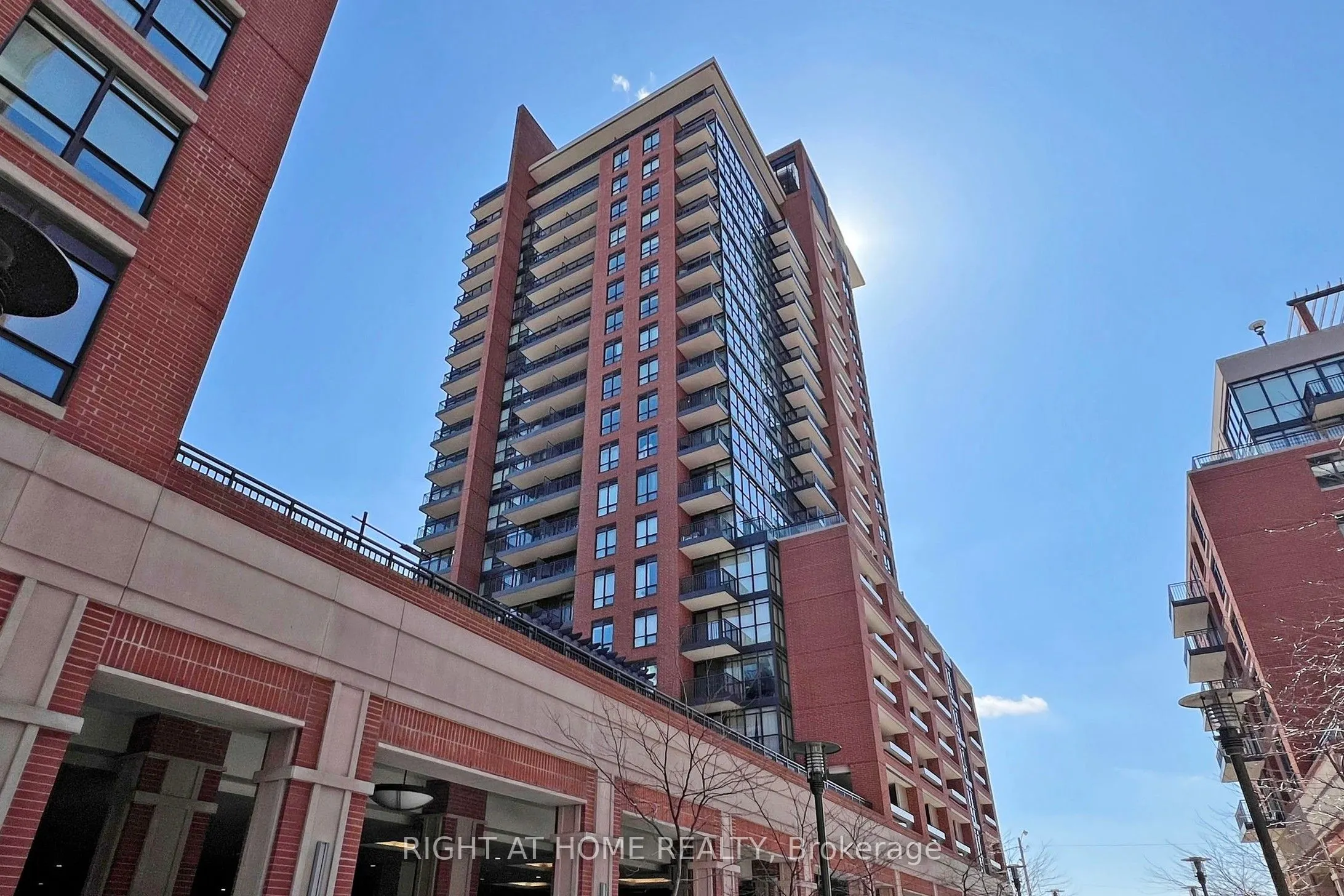 800 Lawrence Avenue W, #1122