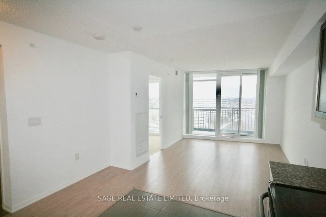 800 Lawrence Avenue W, #1424