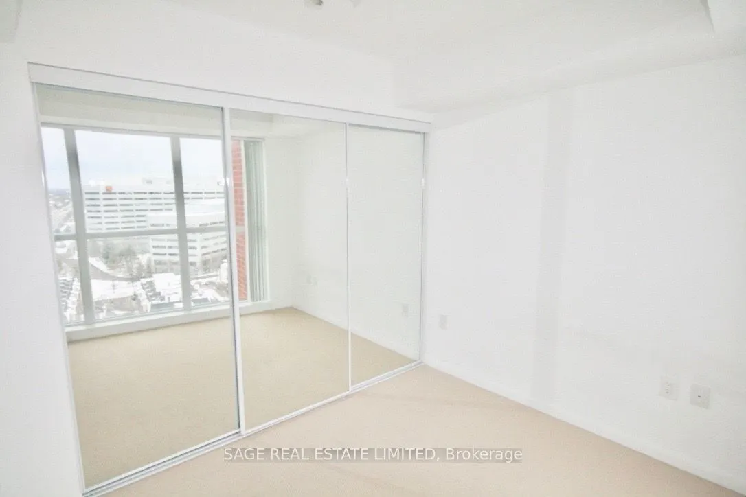 800 Lawrence Avenue W, #1424