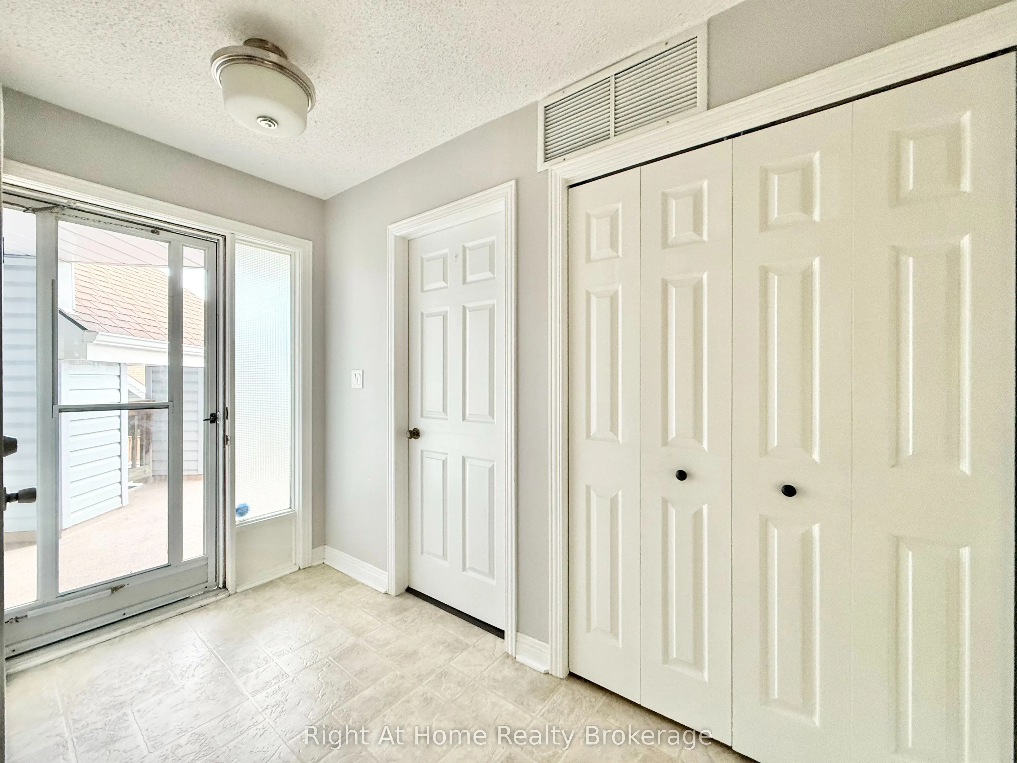 1220 Thorpe Road, #214