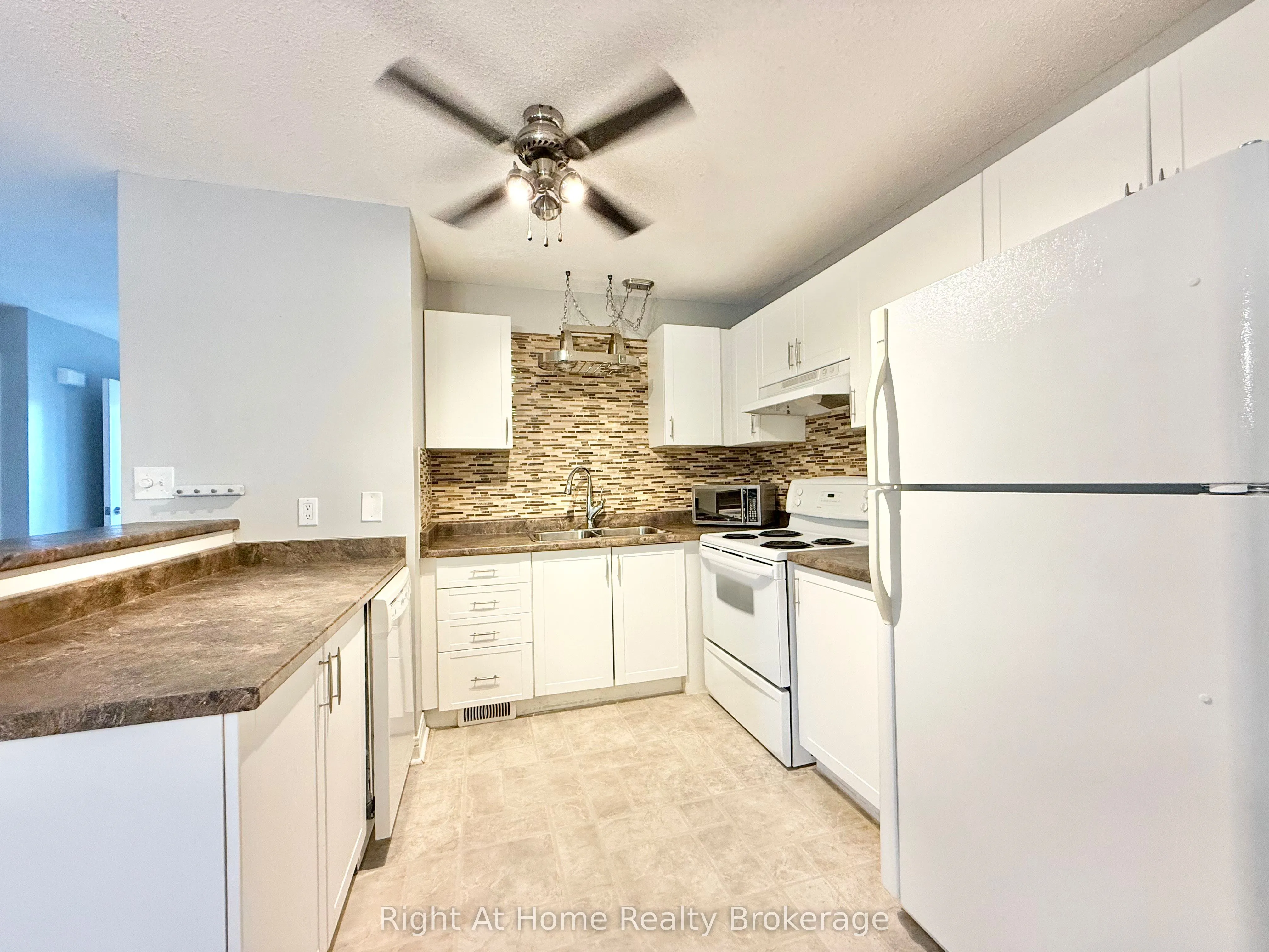 1220 Thorpe Road, #214