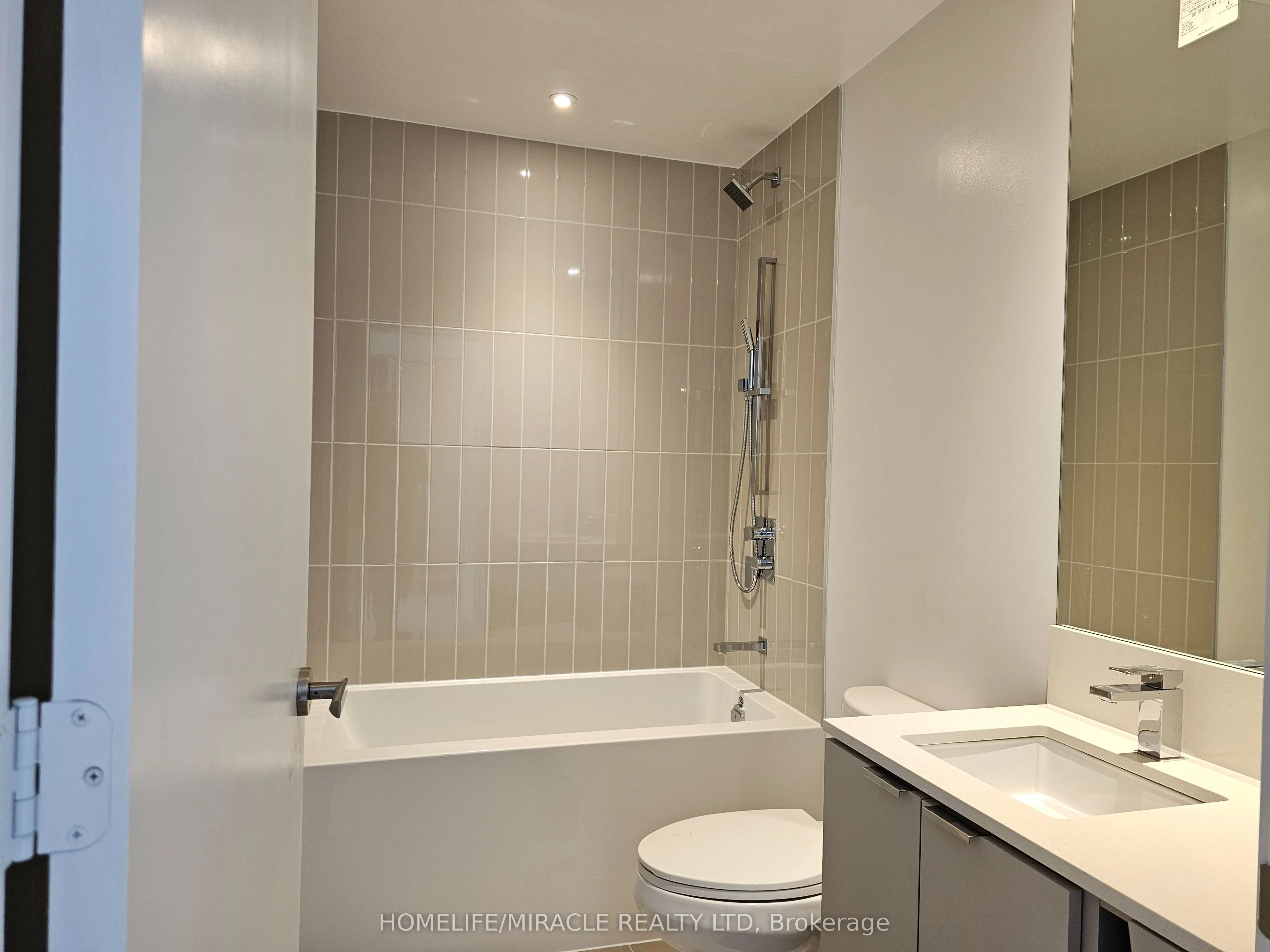 3883 Quartz Road, #5602