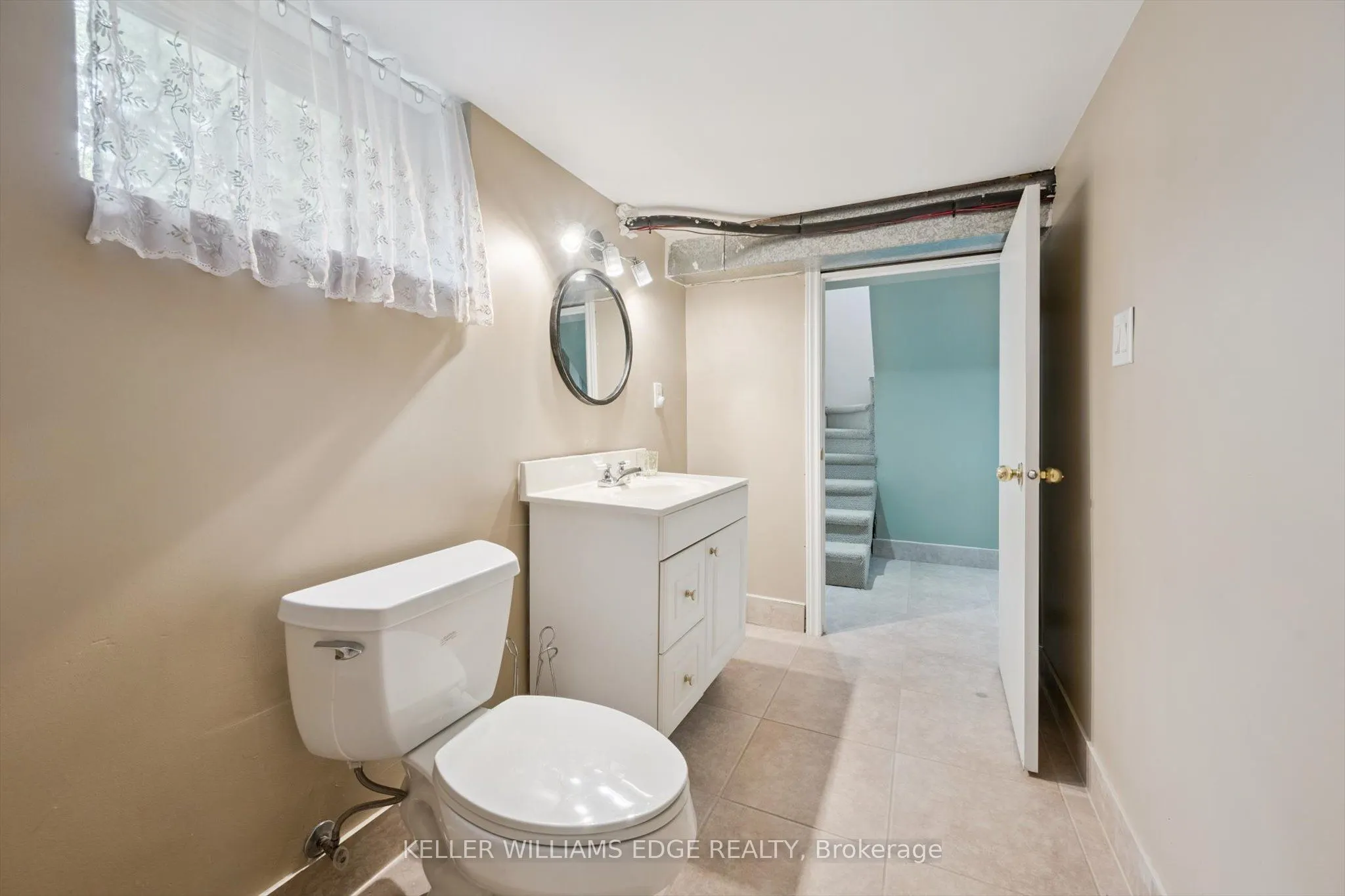 202 Alderbrae Avenue