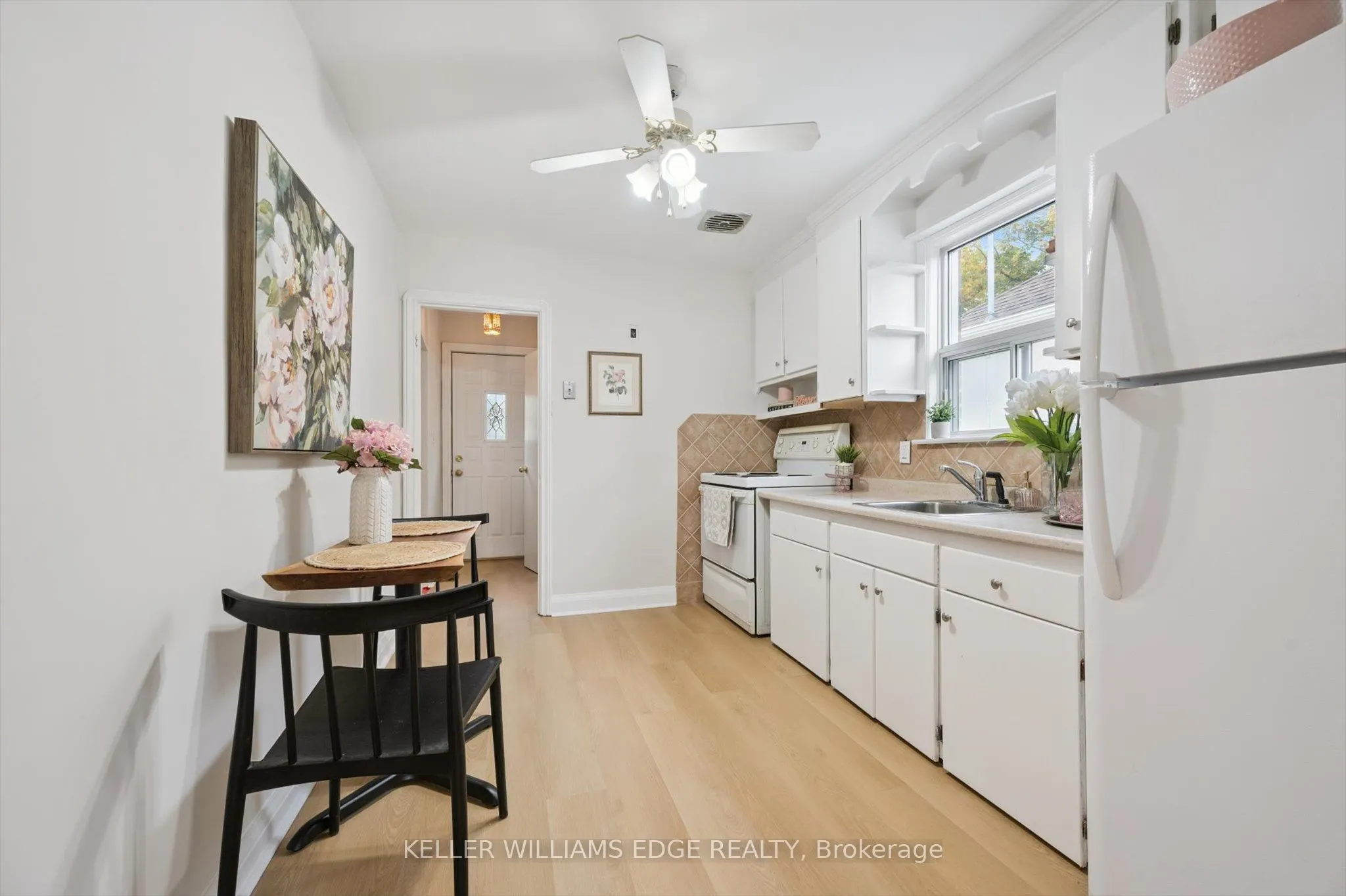 202 Alderbrae Avenue