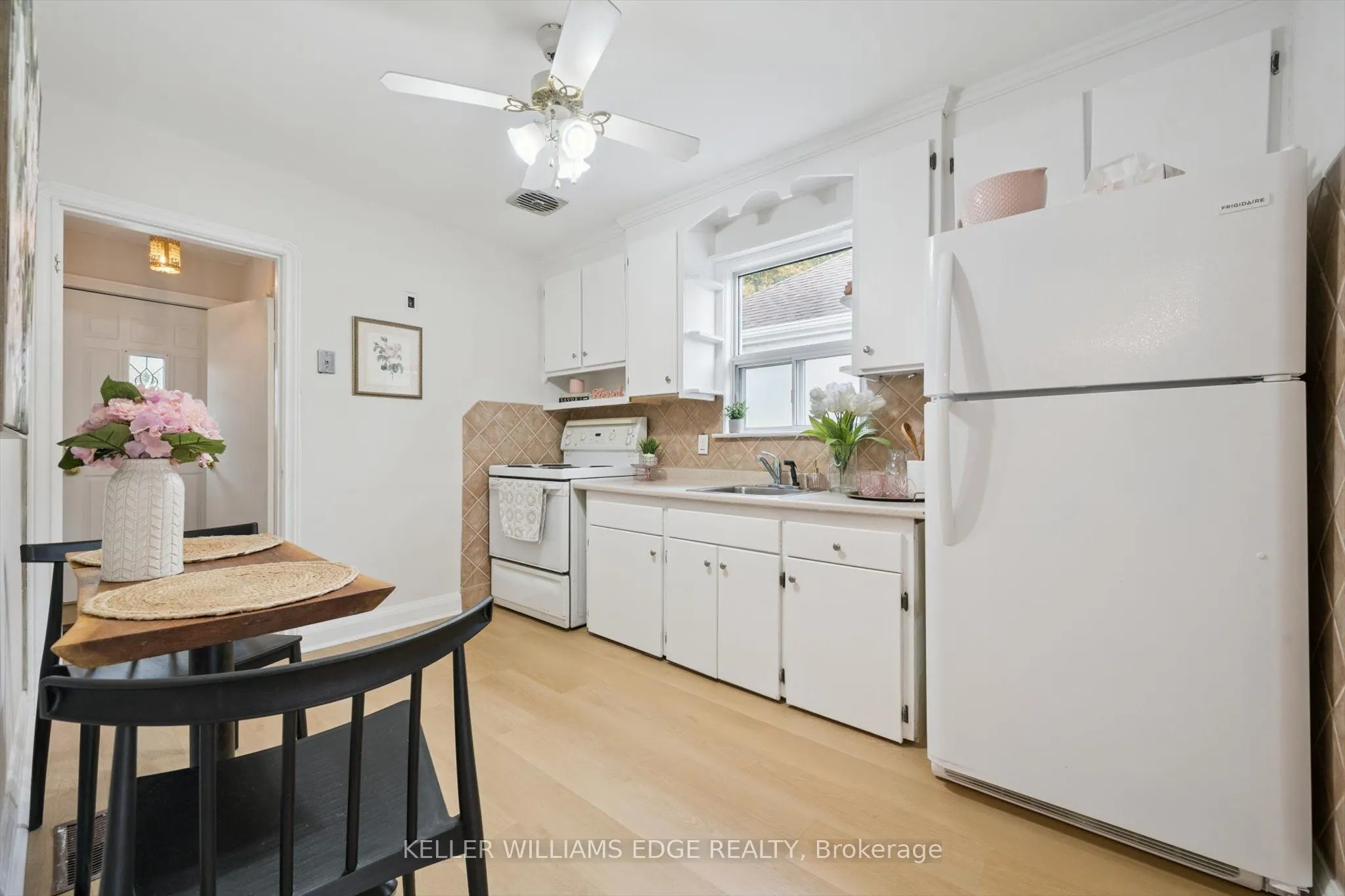 202 Alderbrae Avenue