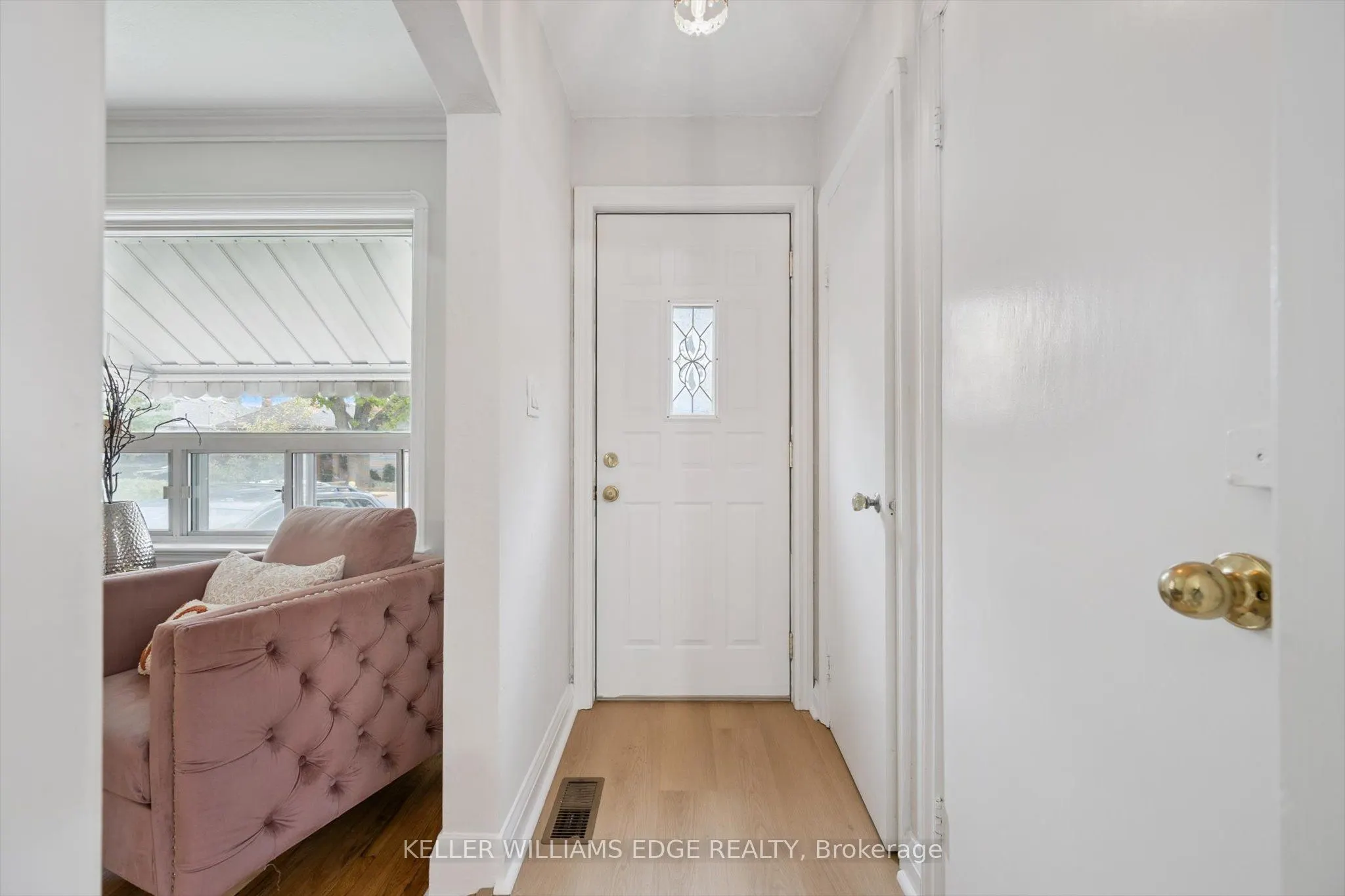 202 Alderbrae Avenue
