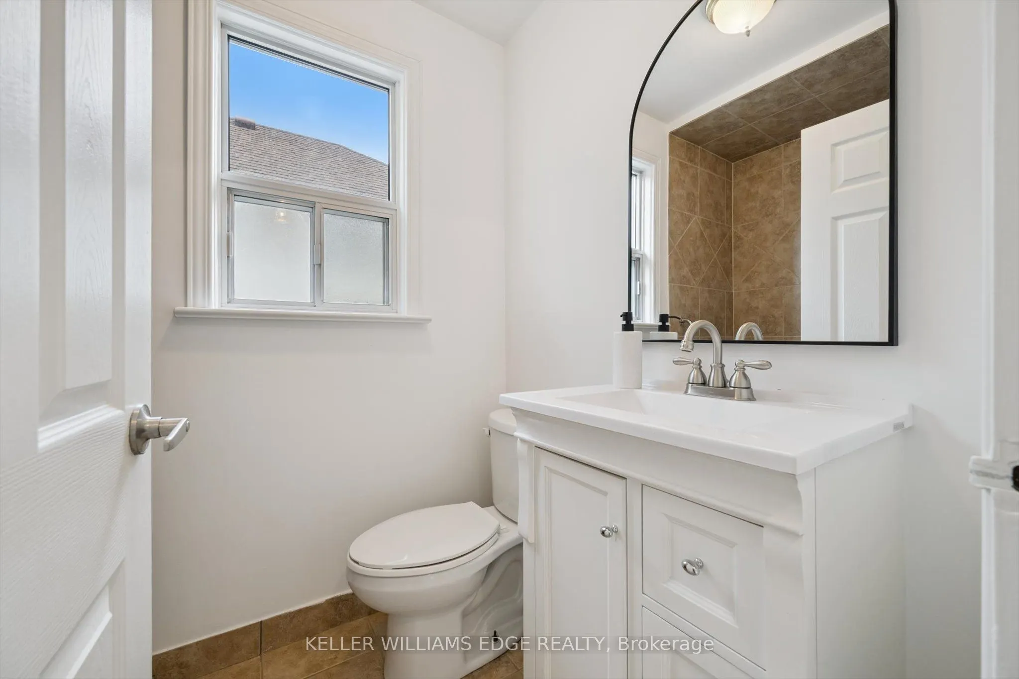202 Alderbrae Avenue