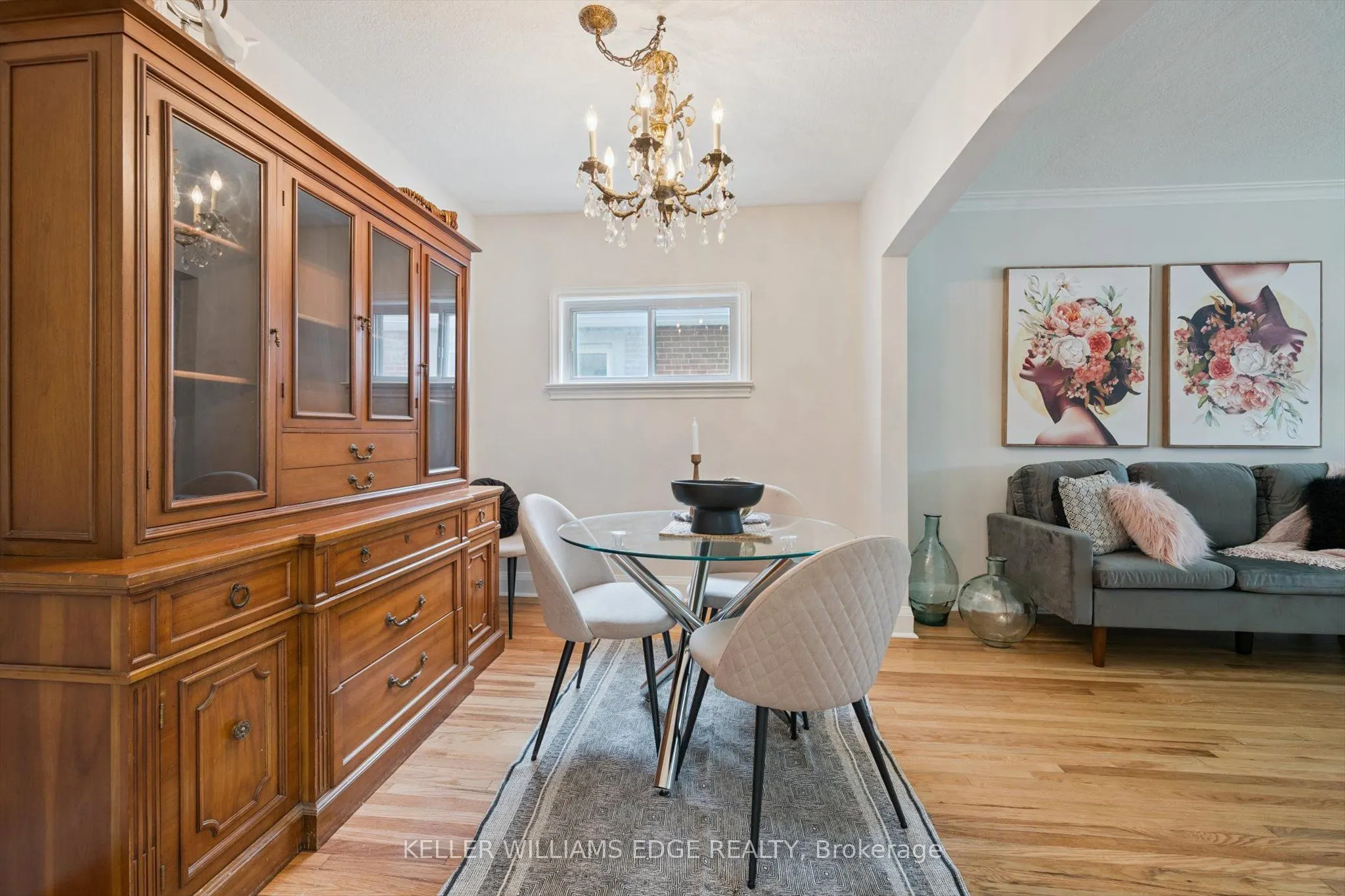 202 Alderbrae Avenue
