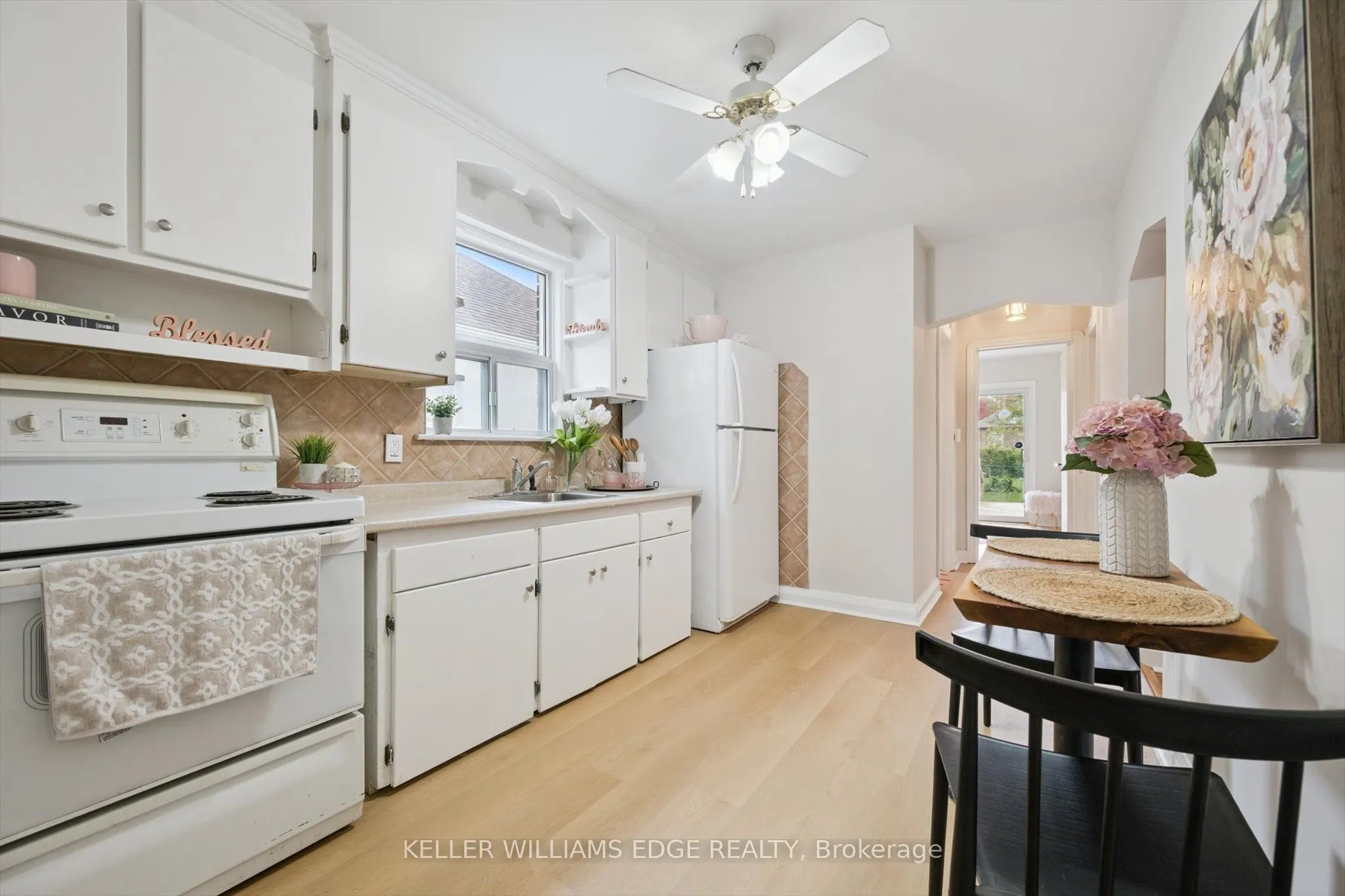 202 Alderbrae Avenue